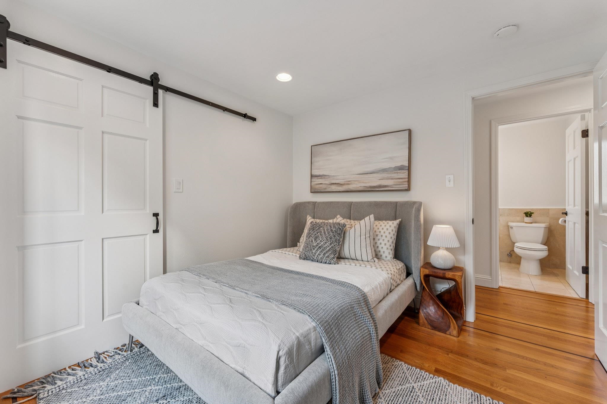 Detail Gallery Image 25 of 40 For 688 57th St, Oakland,  CA 94609 - 3 Beds | 3 Baths