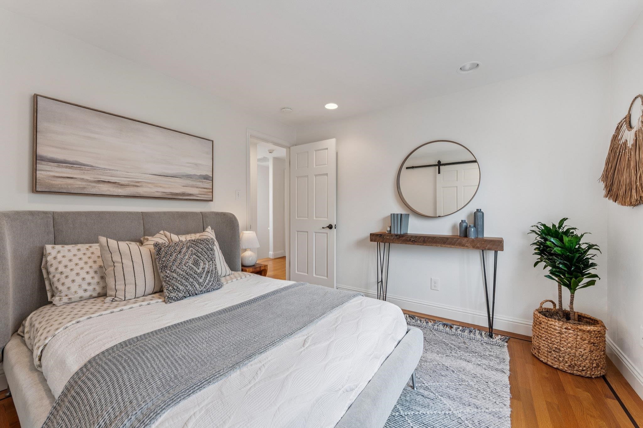 Detail Gallery Image 26 of 40 For 688 57th St, Oakland,  CA 94609 - 3 Beds | 3 Baths