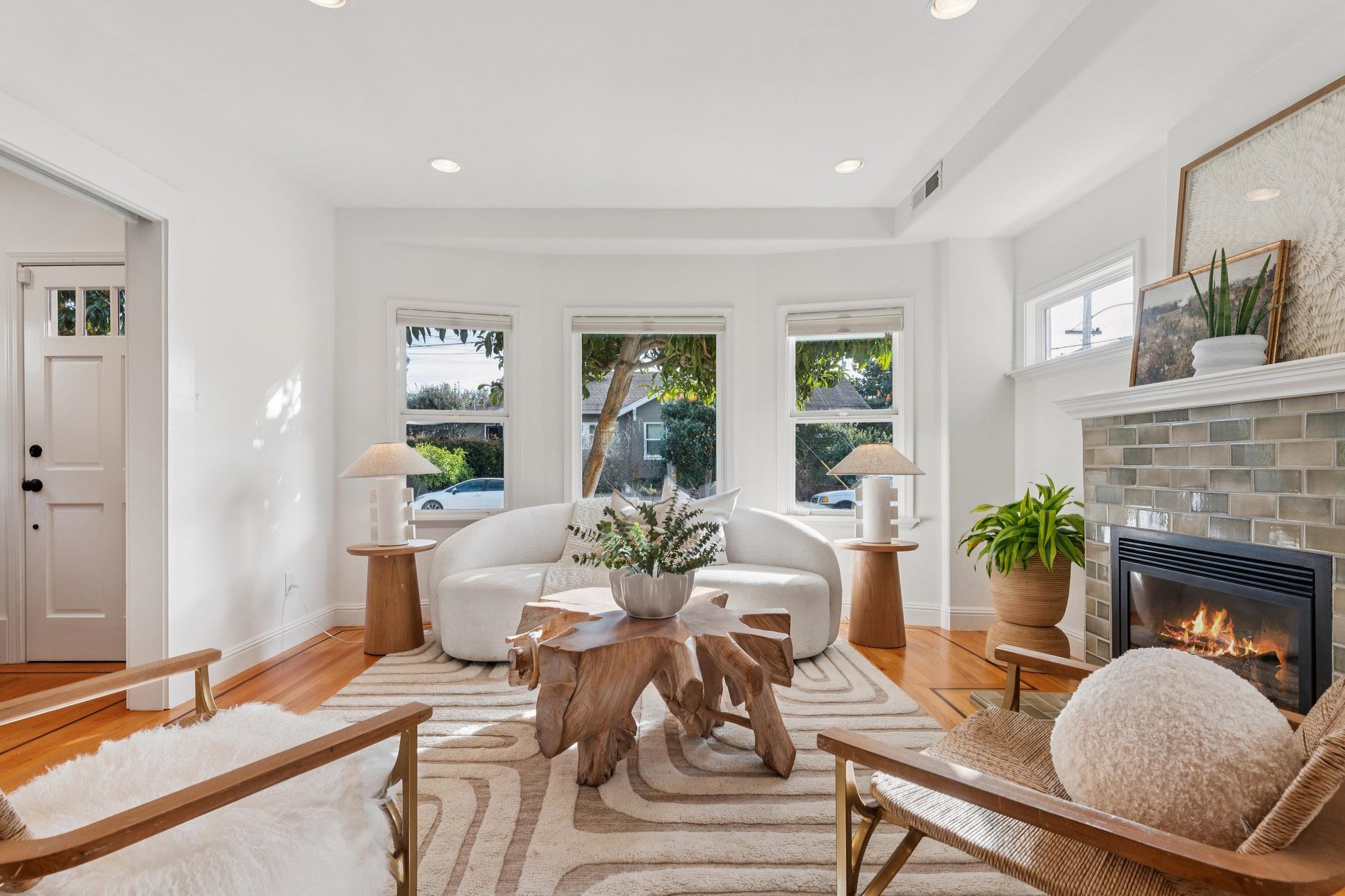 Detail Gallery Image 6 of 40 For 688 57th St, Oakland,  CA 94609 - 3 Beds | 3 Baths