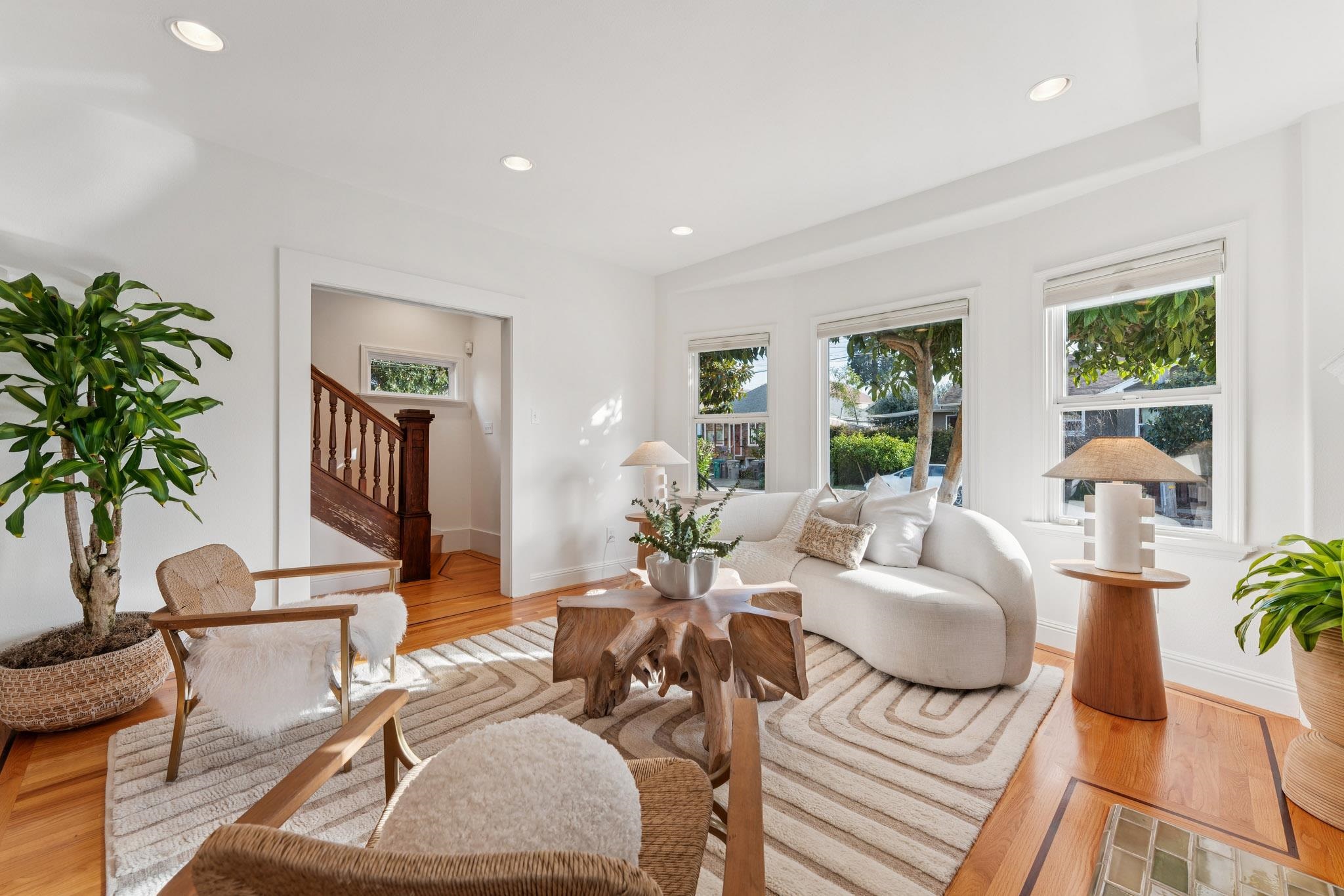 Detail Gallery Image 7 of 40 For 688 57th St, Oakland,  CA 94609 - 3 Beds | 3 Baths