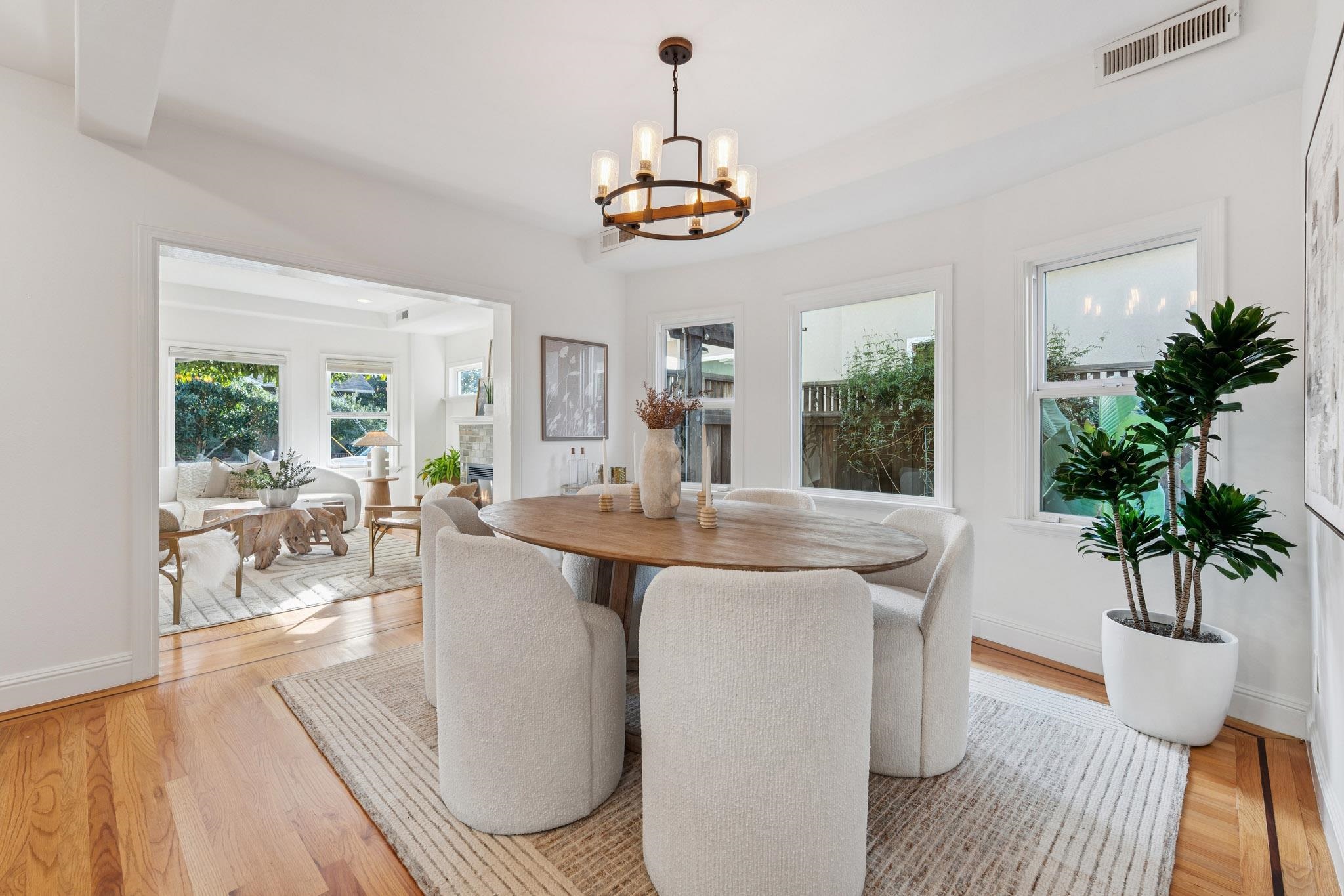 Detail Gallery Image 9 of 40 For 688 57th St, Oakland,  CA 94609 - 3 Beds | 3 Baths