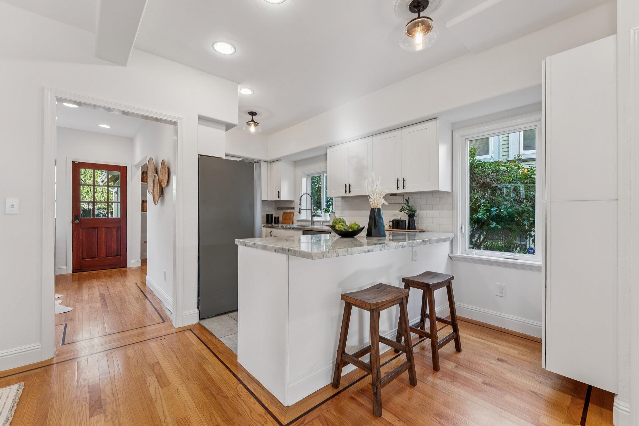 Detail Gallery Image 10 of 40 For 688 57th St, Oakland,  CA 94609 - 3 Beds | 3 Baths