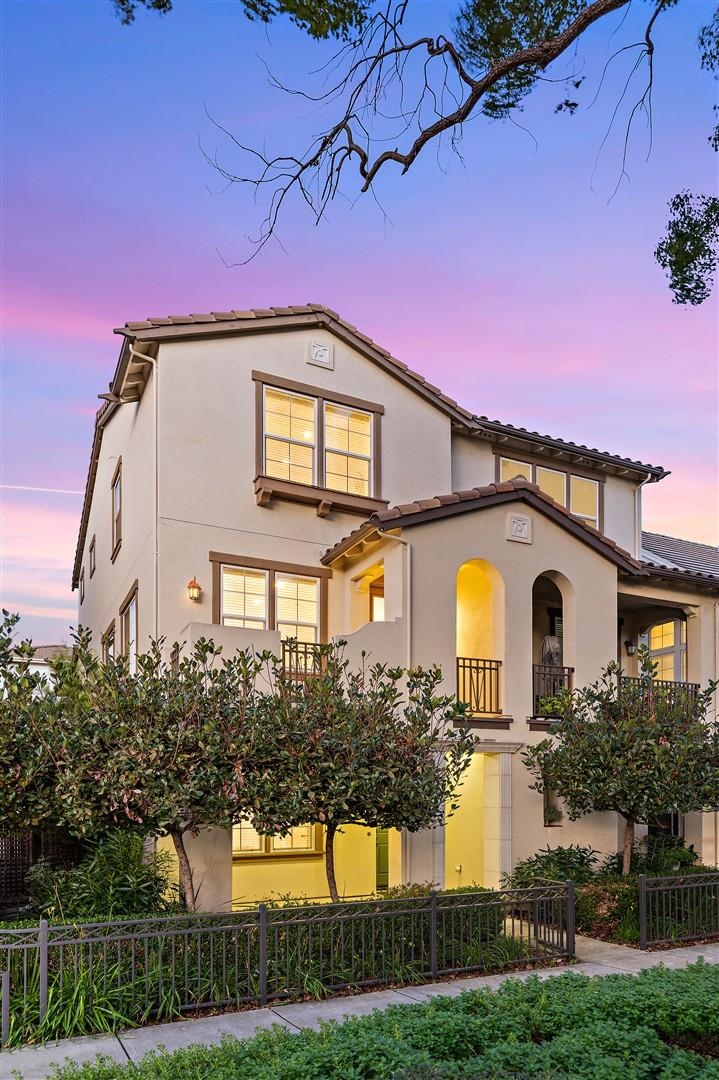 Detail Gallery Image 2 of 32 For 40203 Antigua Rose Ter, Fremont,  CA 94538 - 4 Beds | 4 Baths