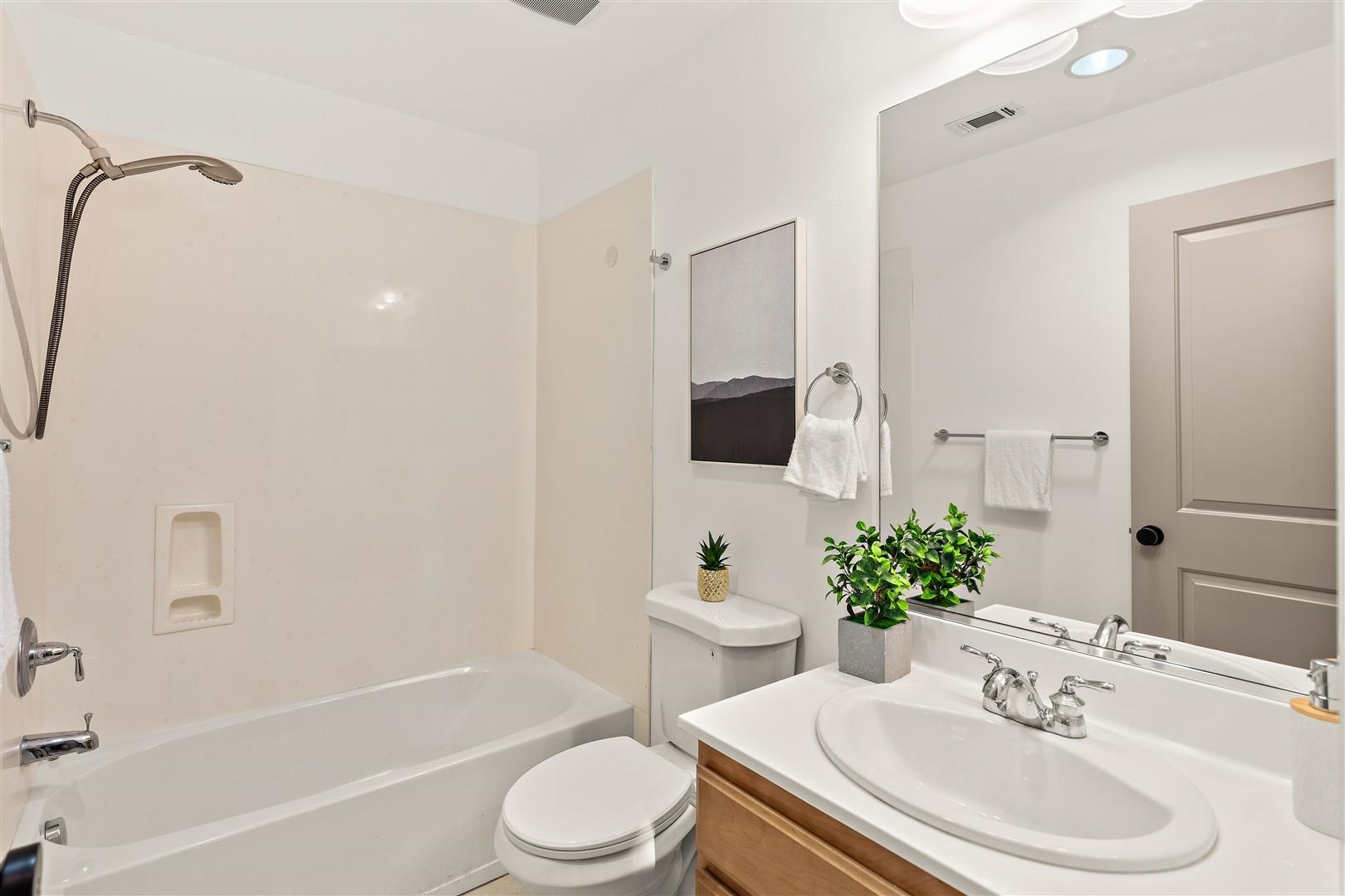 Detail Gallery Image 16 of 32 For 40203 Antigua Rose Ter, Fremont,  CA 94538 - 4 Beds | 4 Baths