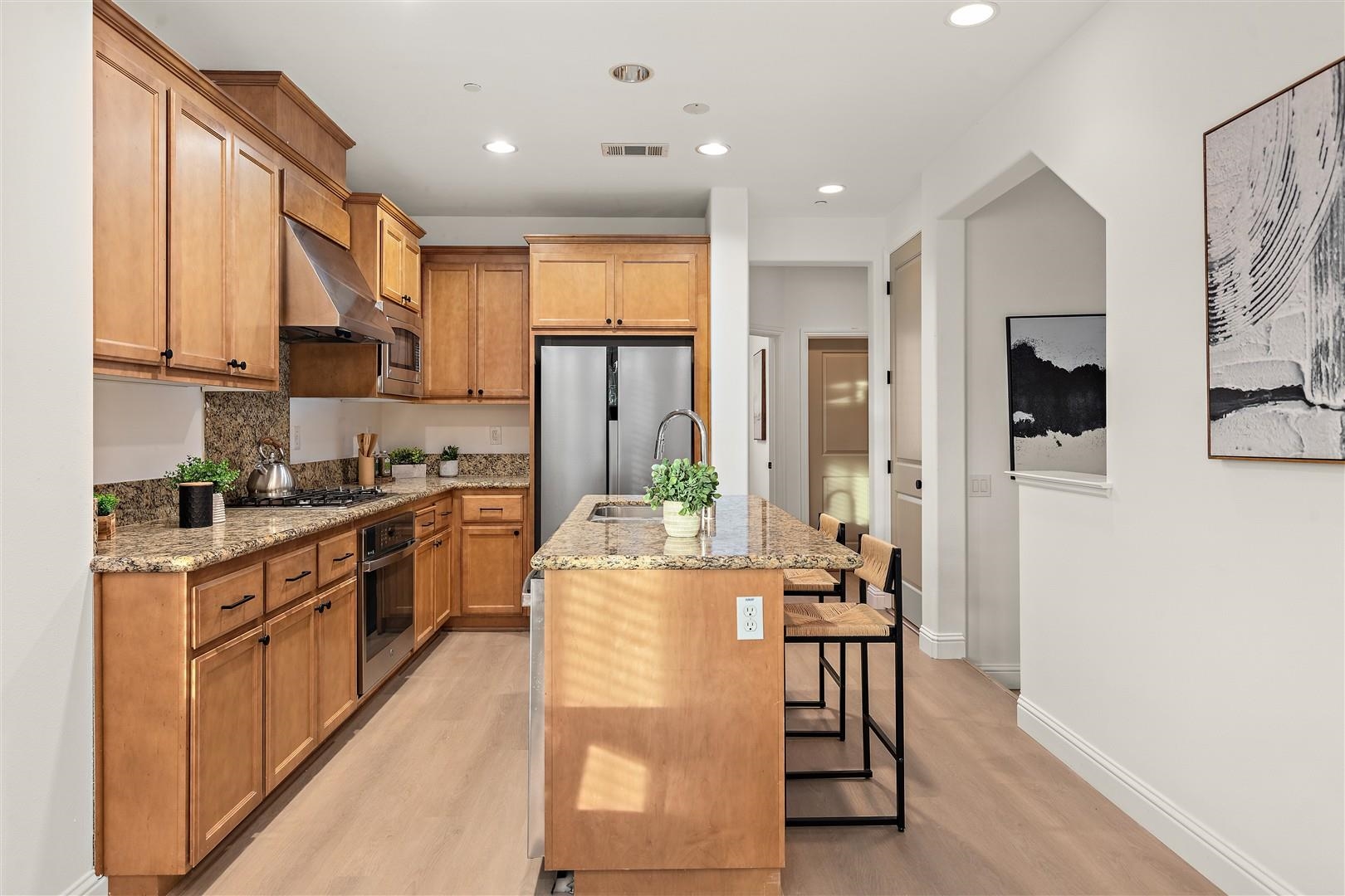 Detail Gallery Image 8 of 32 For 40203 Antigua Rose Ter, Fremont,  CA 94538 - 4 Beds | 4 Baths