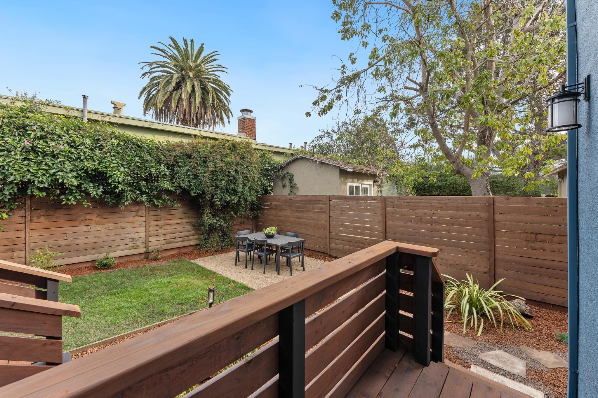 Detail Gallery Image 18 of 60 For 2435 Bonar St, Berkeley,  CA 94702 - 3 Beds | 2 Baths