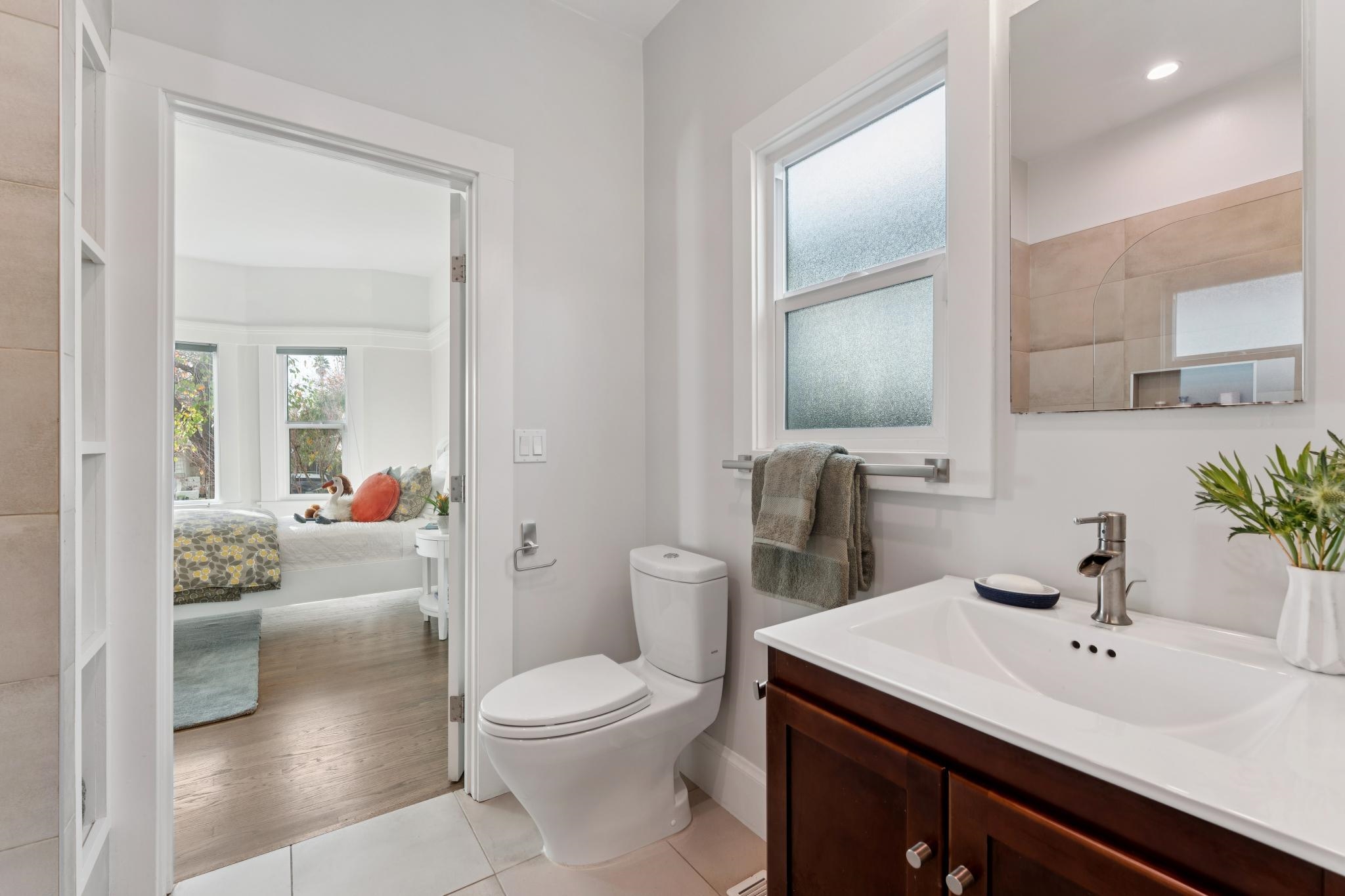 Detail Gallery Image 46 of 60 For 2435 Bonar St, Berkeley,  CA 94702 - 3 Beds | 2 Baths