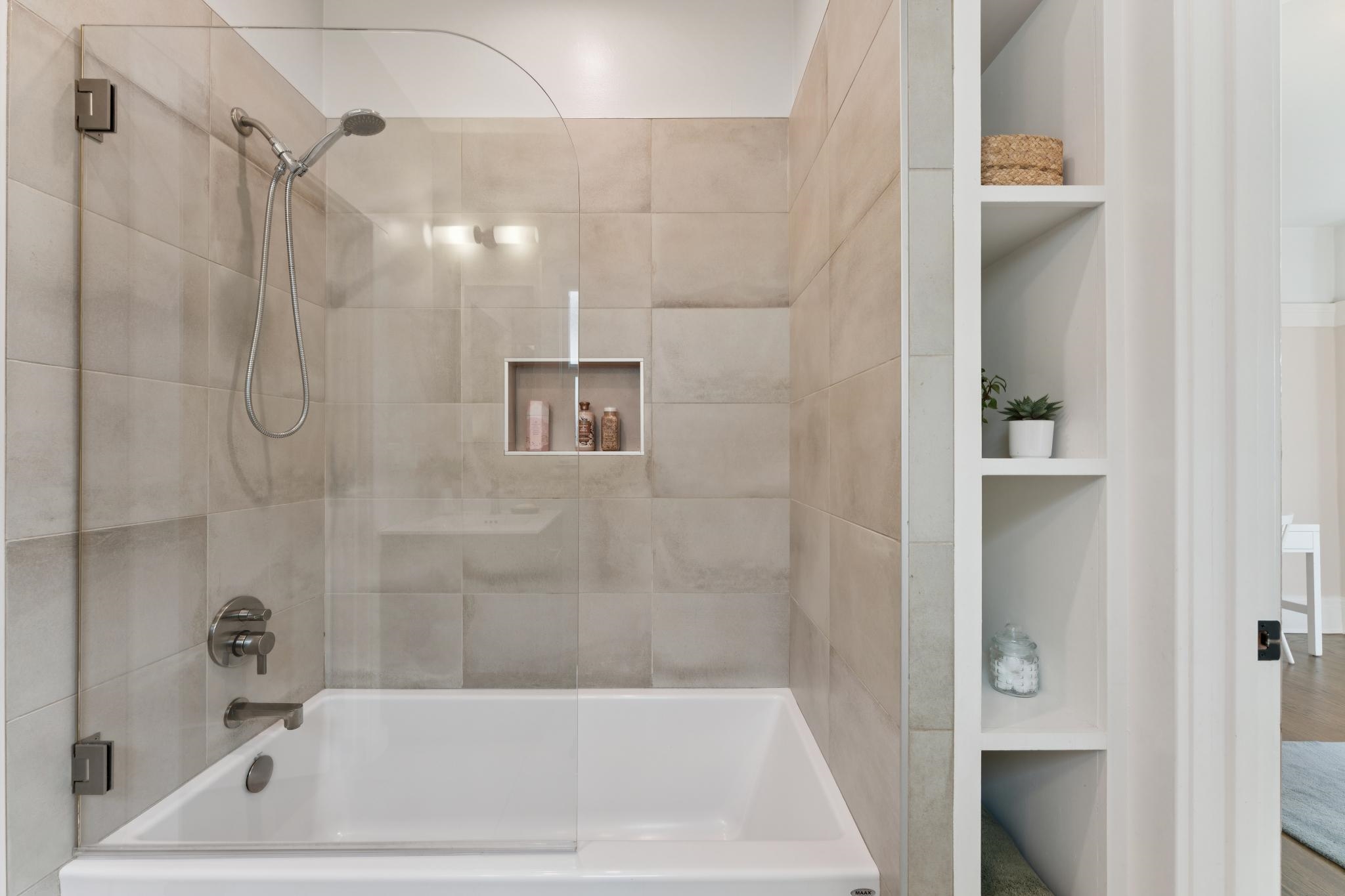 Detail Gallery Image 47 of 60 For 2435 Bonar St, Berkeley,  CA 94702 - 3 Beds | 2 Baths