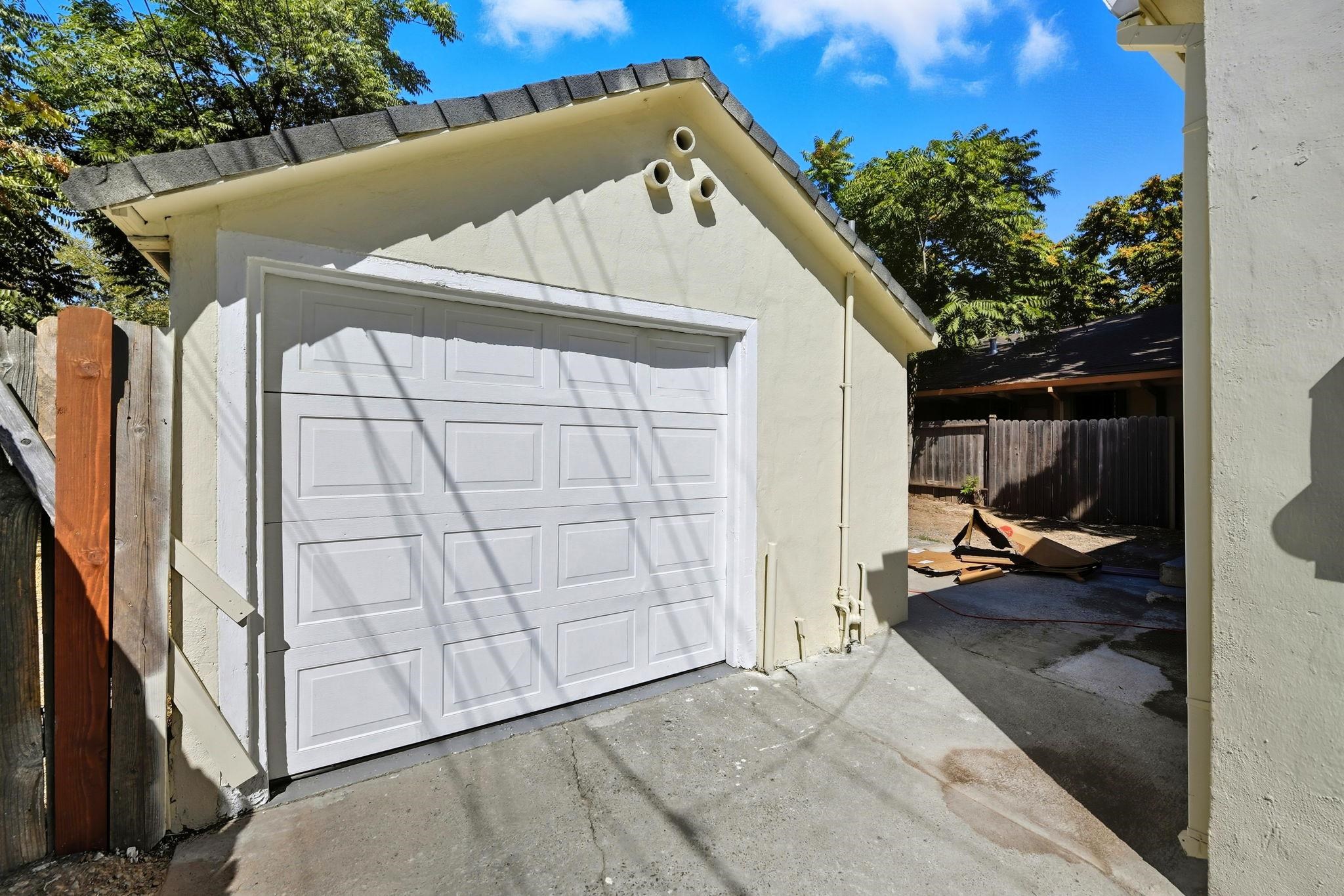Detail Gallery Image 22 of 27 For 1113 Rivera Dr, Sacramento,  CA 95838 - 2 Beds | 1 Baths