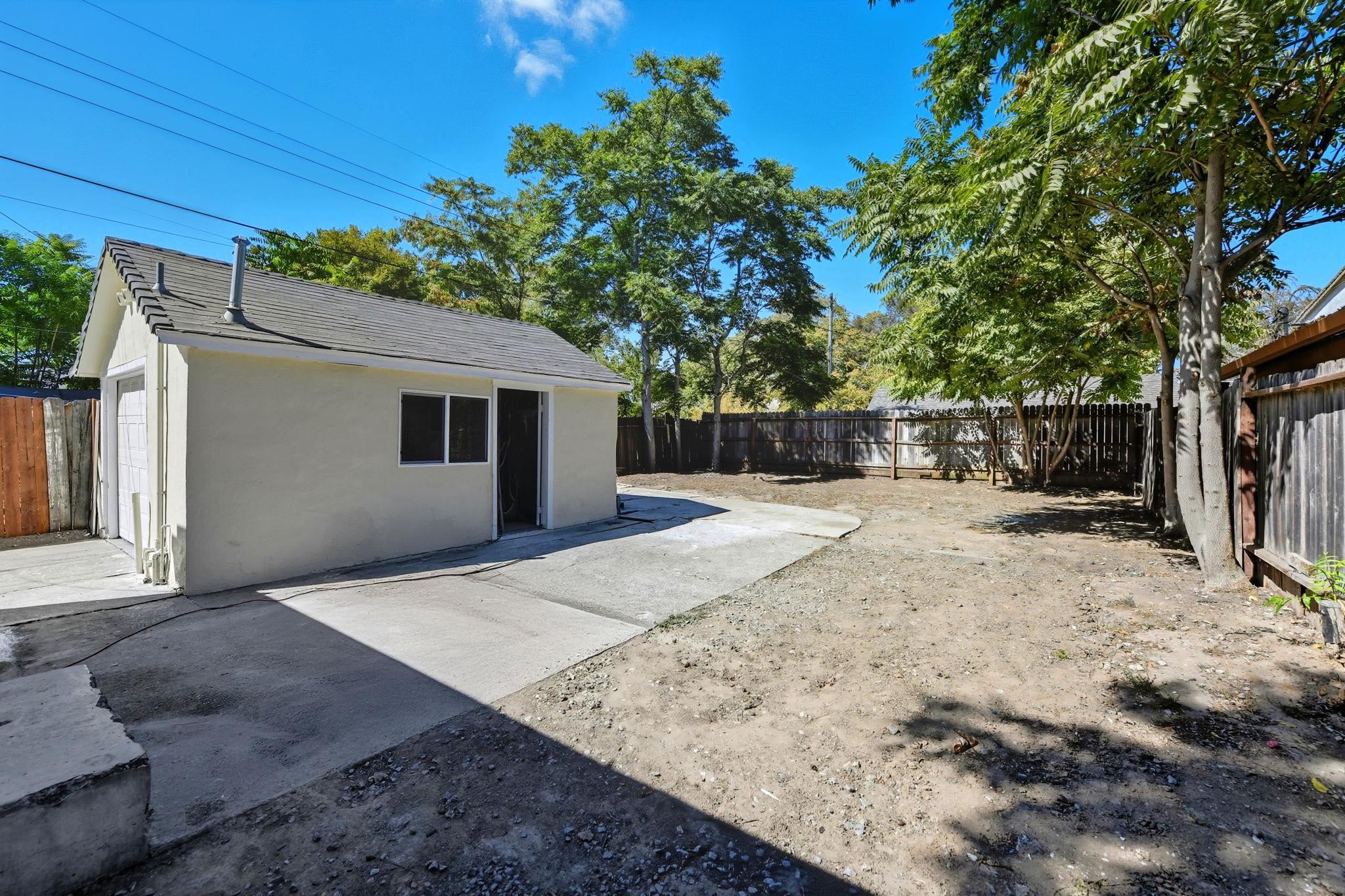 Detail Gallery Image 25 of 27 For 1113 Rivera Dr, Sacramento,  CA 95838 - 2 Beds | 1 Baths