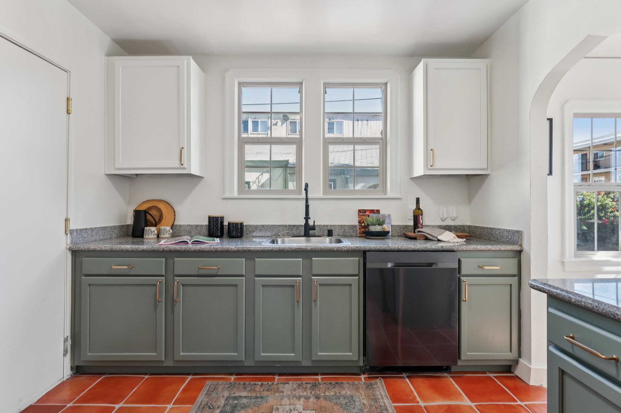 Detail Gallery Image 18 of 44 For 2521 80th Ave, Oakland,  CA 94605 - 3 Beds | 1/1 Baths