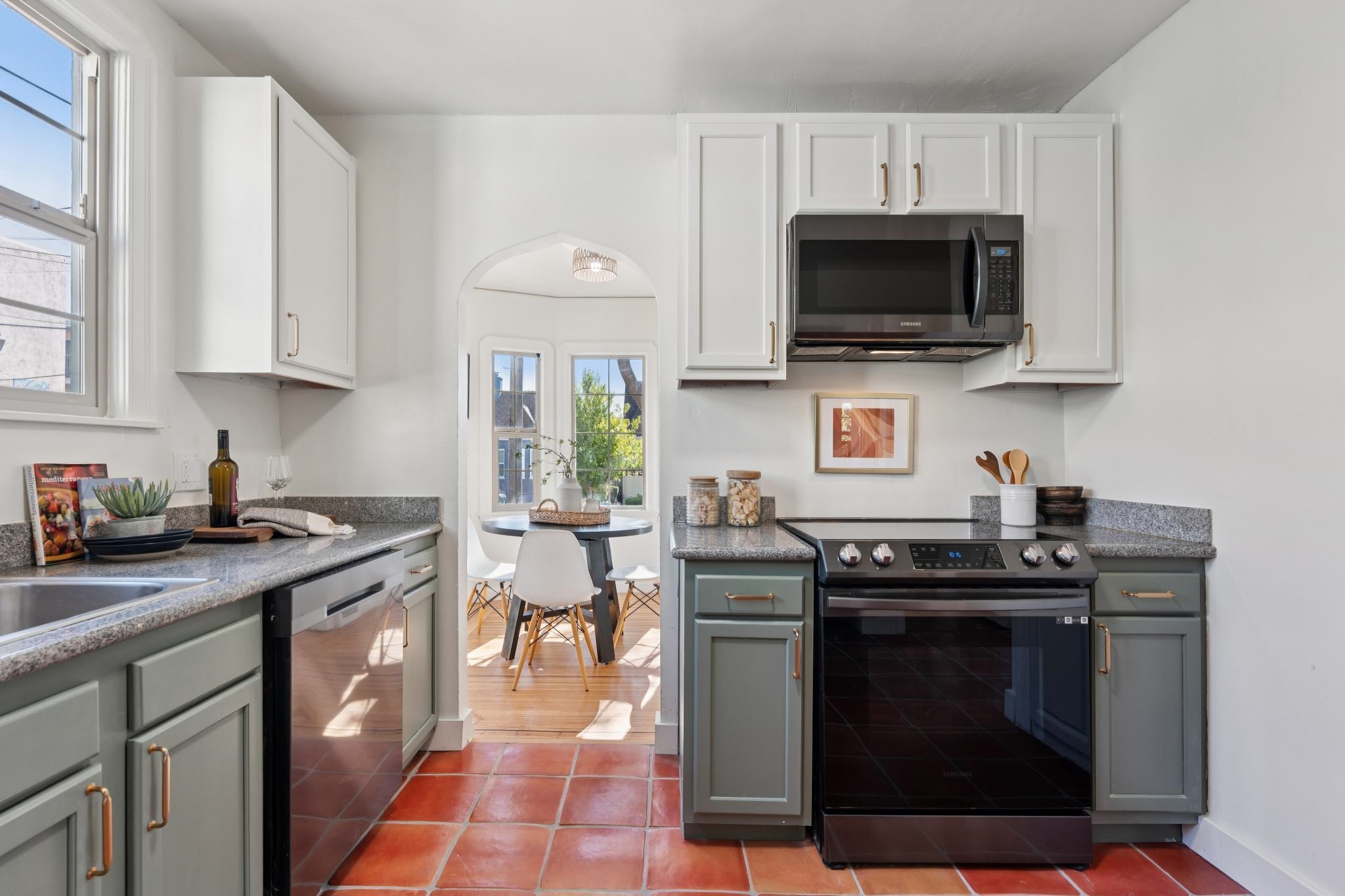 Detail Gallery Image 21 of 44 For 2521 80th Ave, Oakland,  CA 94605 - 3 Beds | 1/1 Baths
