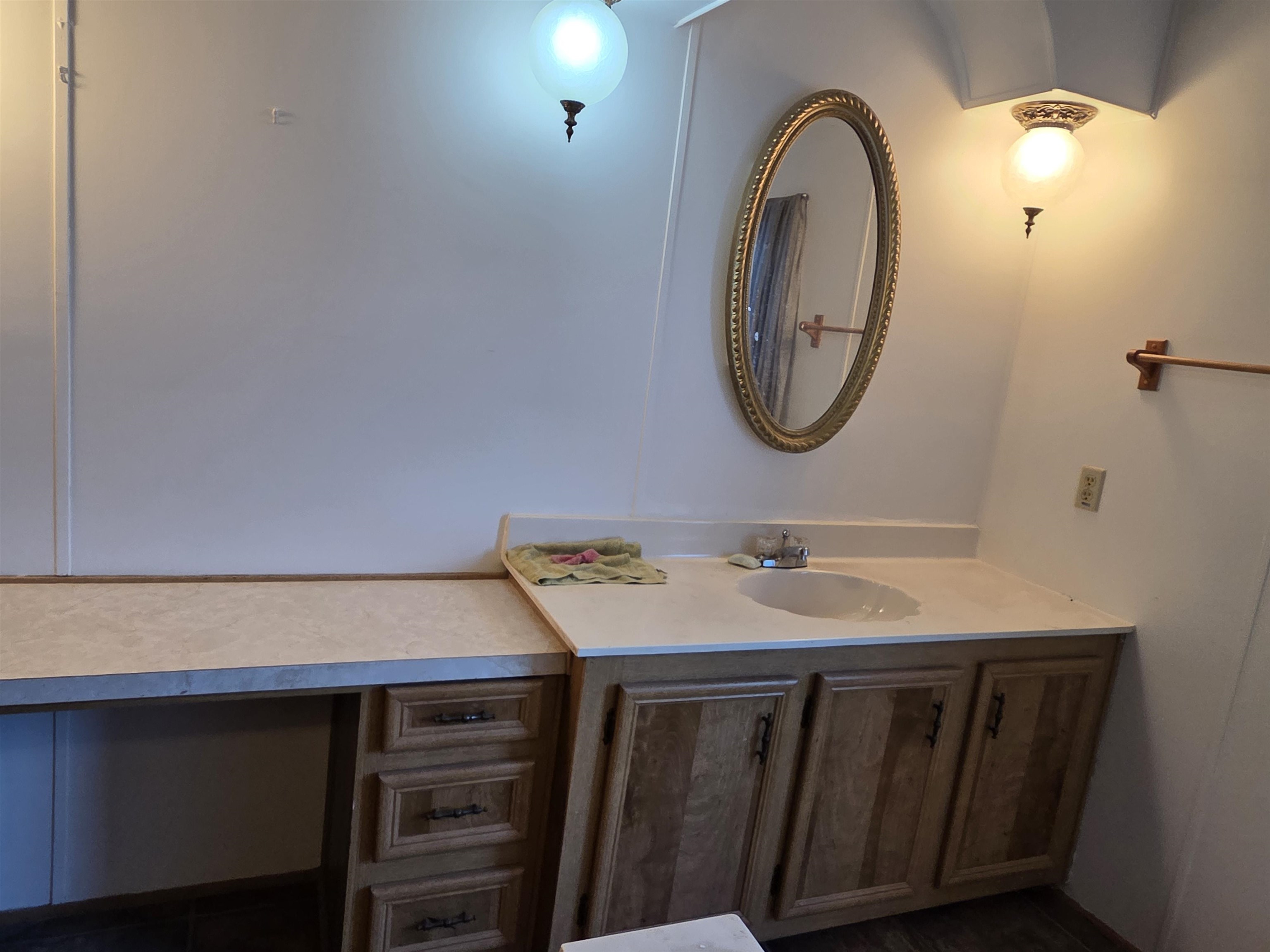 Detail Gallery Image 9 of 16 For 98 Diana Way, Antioch,  CA 94509-4415 - 2 Beds | 2 Baths