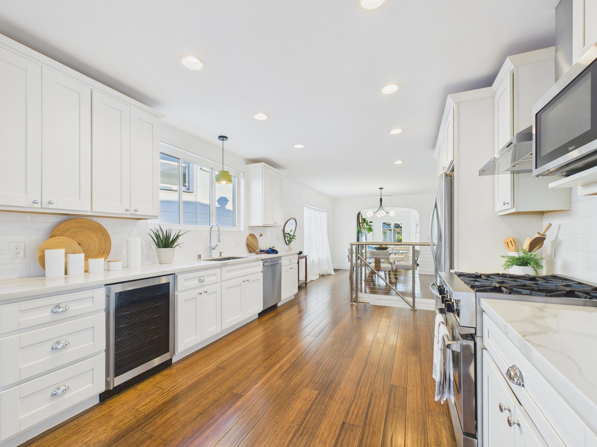 Detail Gallery Image 18 of 51 For 680 42nd St, Oakland,  CA 94609 - 5 Beds | 3 Baths