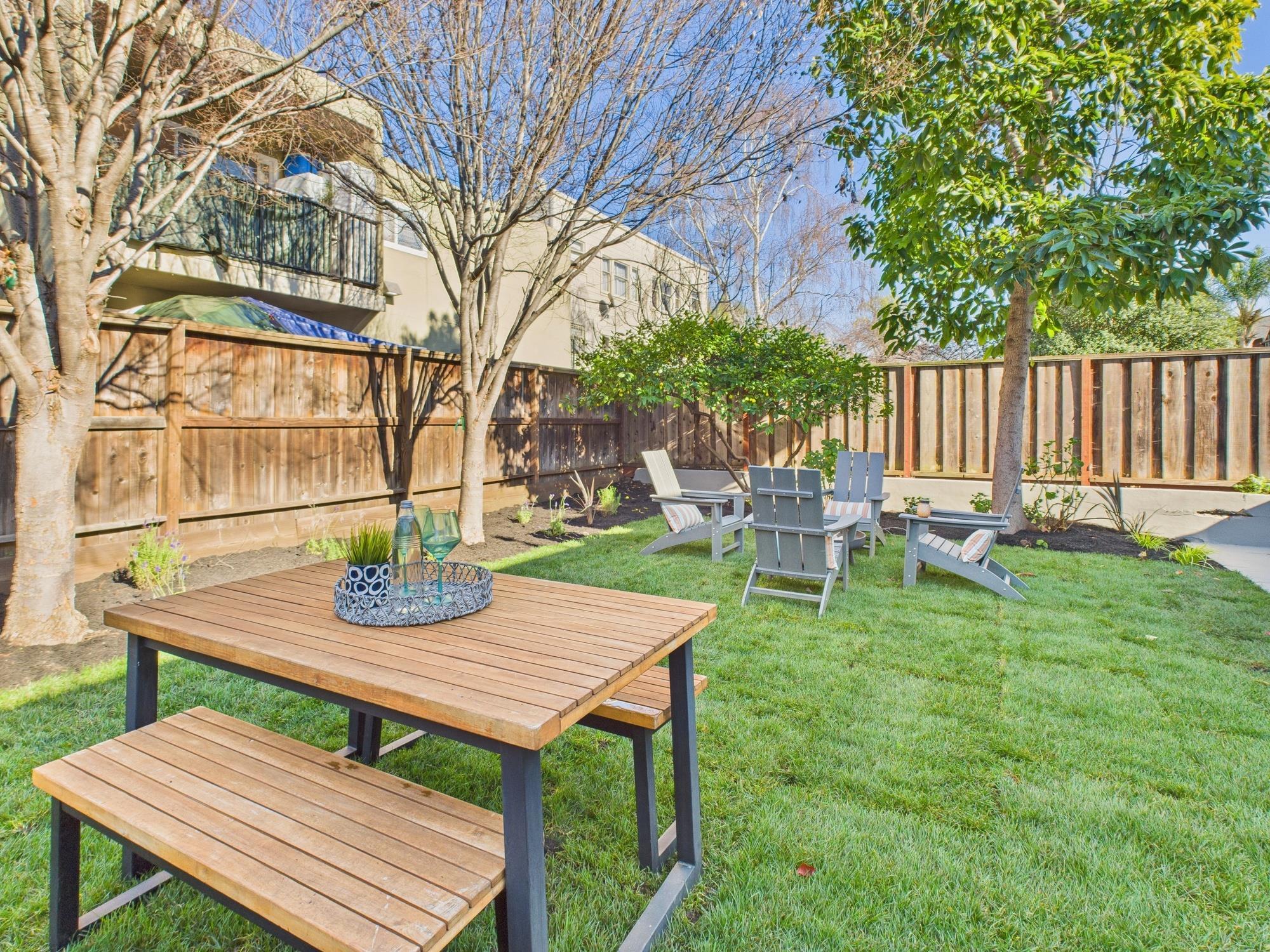 Detail Gallery Image 23 of 51 For 680 42nd St, Oakland,  CA 94609 - 5 Beds | 3 Baths