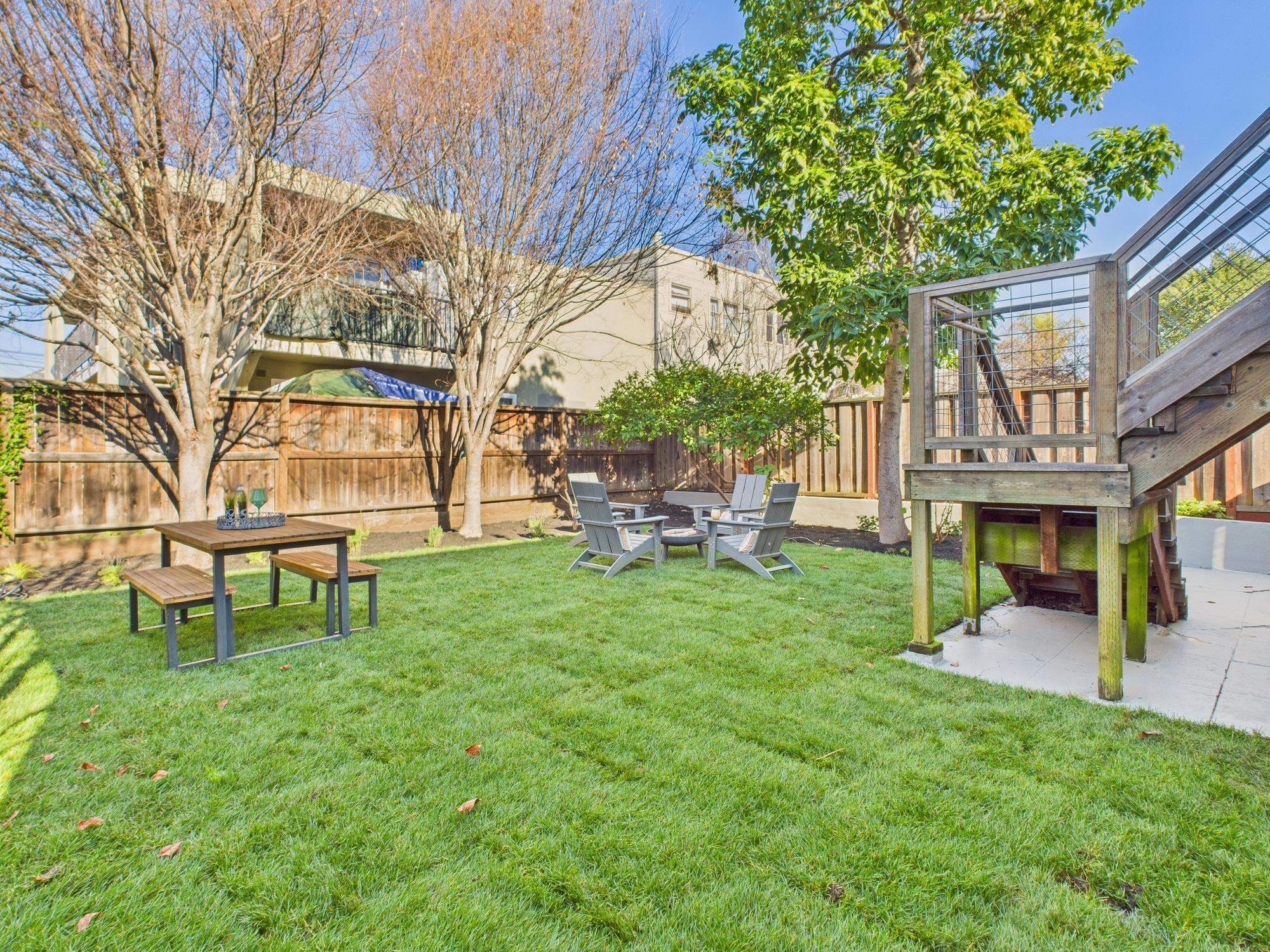 Detail Gallery Image 24 of 51 For 680 42nd St, Oakland,  CA 94609 - 5 Beds | 3 Baths