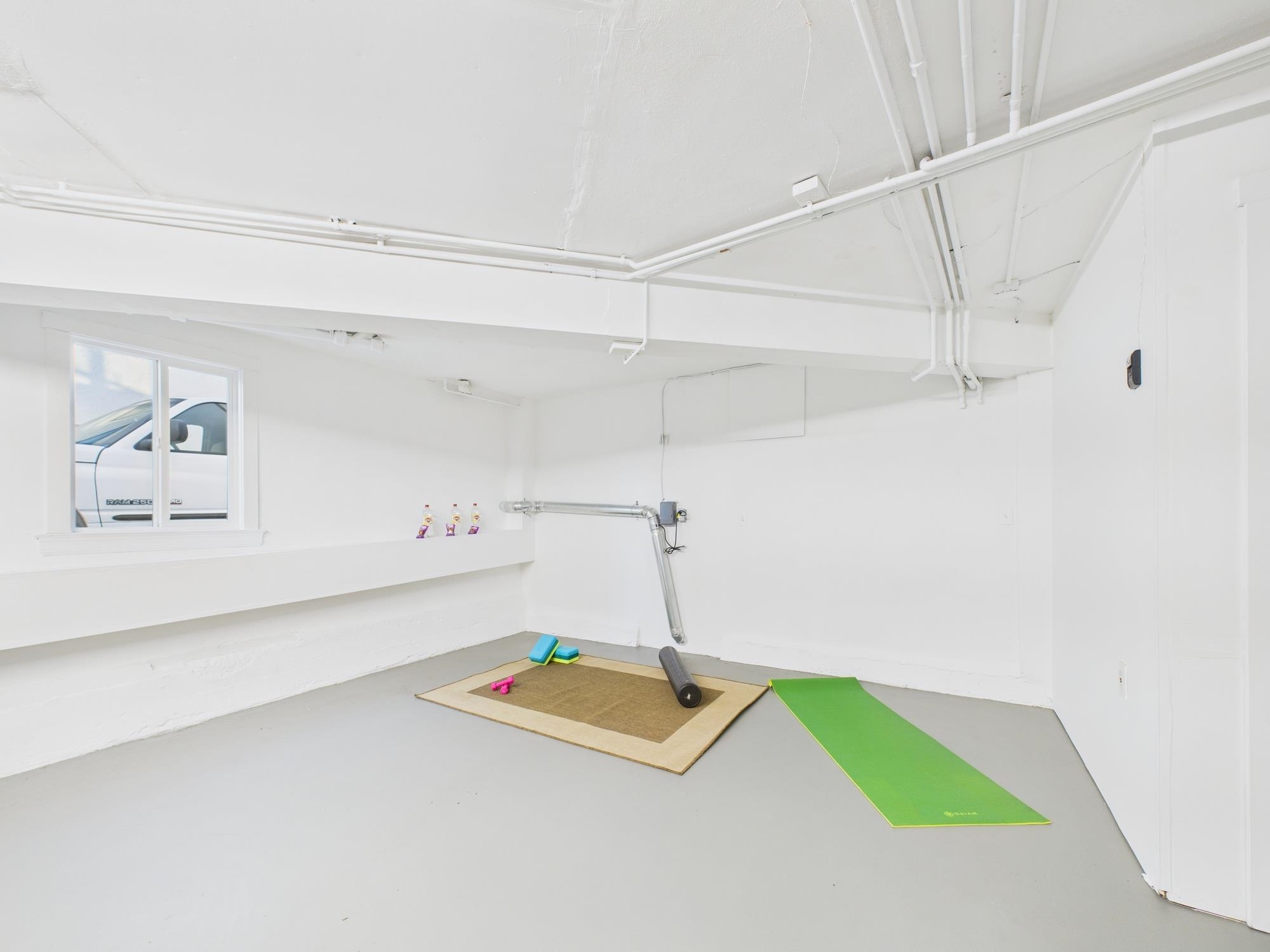 Detail Gallery Image 35 of 51 For 680 42nd St, Oakland,  CA 94609 - 5 Beds | 3 Baths