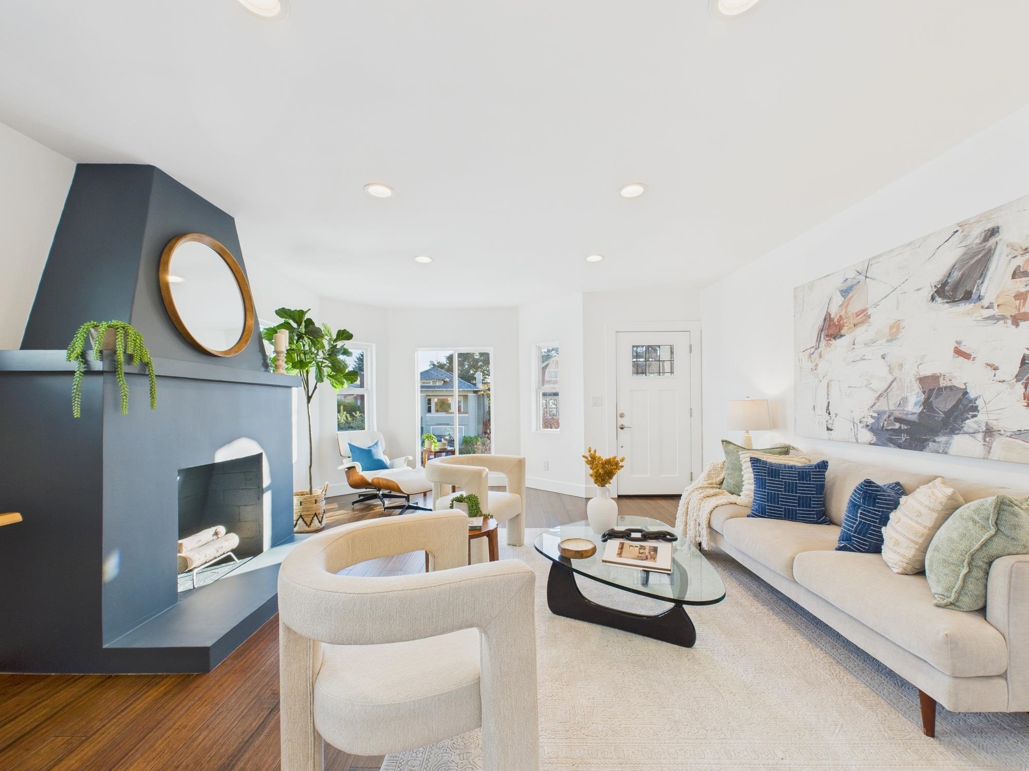 Detail Gallery Image 5 of 51 For 680 42nd St, Oakland,  CA 94609 - 5 Beds | 3 Baths