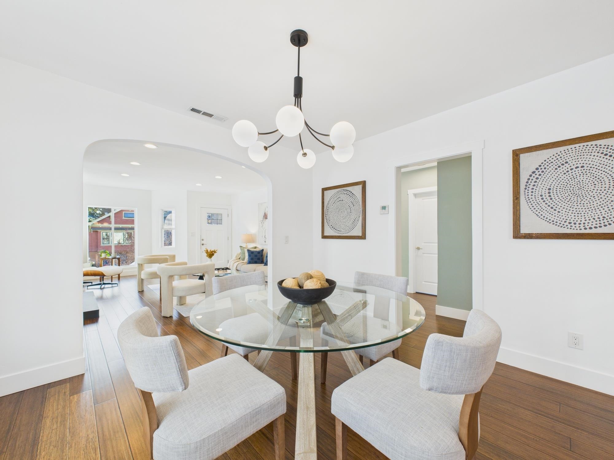 Detail Gallery Image 9 of 51 For 680 42nd St, Oakland,  CA 94609 - 5 Beds | 3 Baths