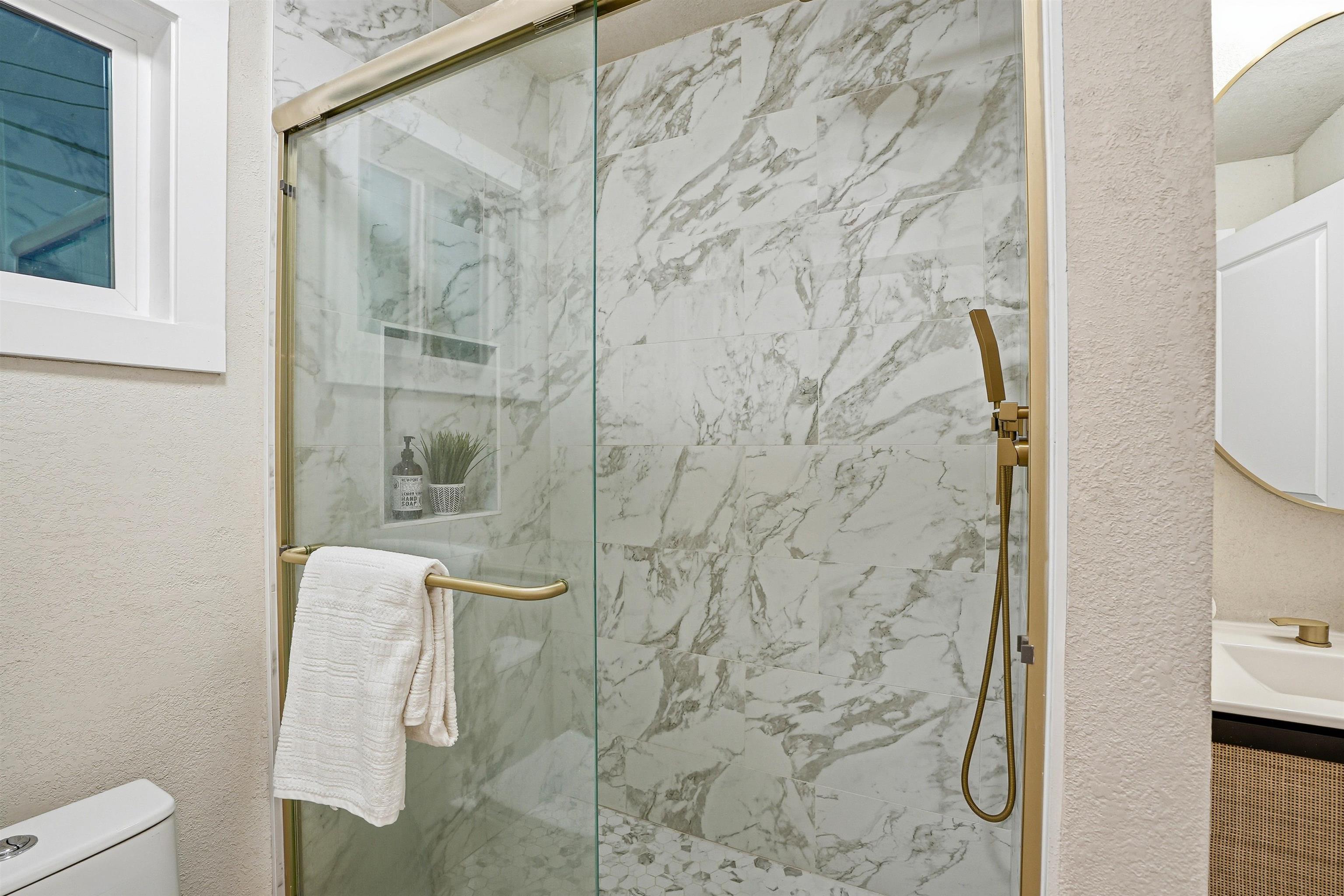 Detail Gallery Image 11 of 32 For 112 Martin Ave, Livermore,  CA 94551 - 3 Beds | 3 Baths