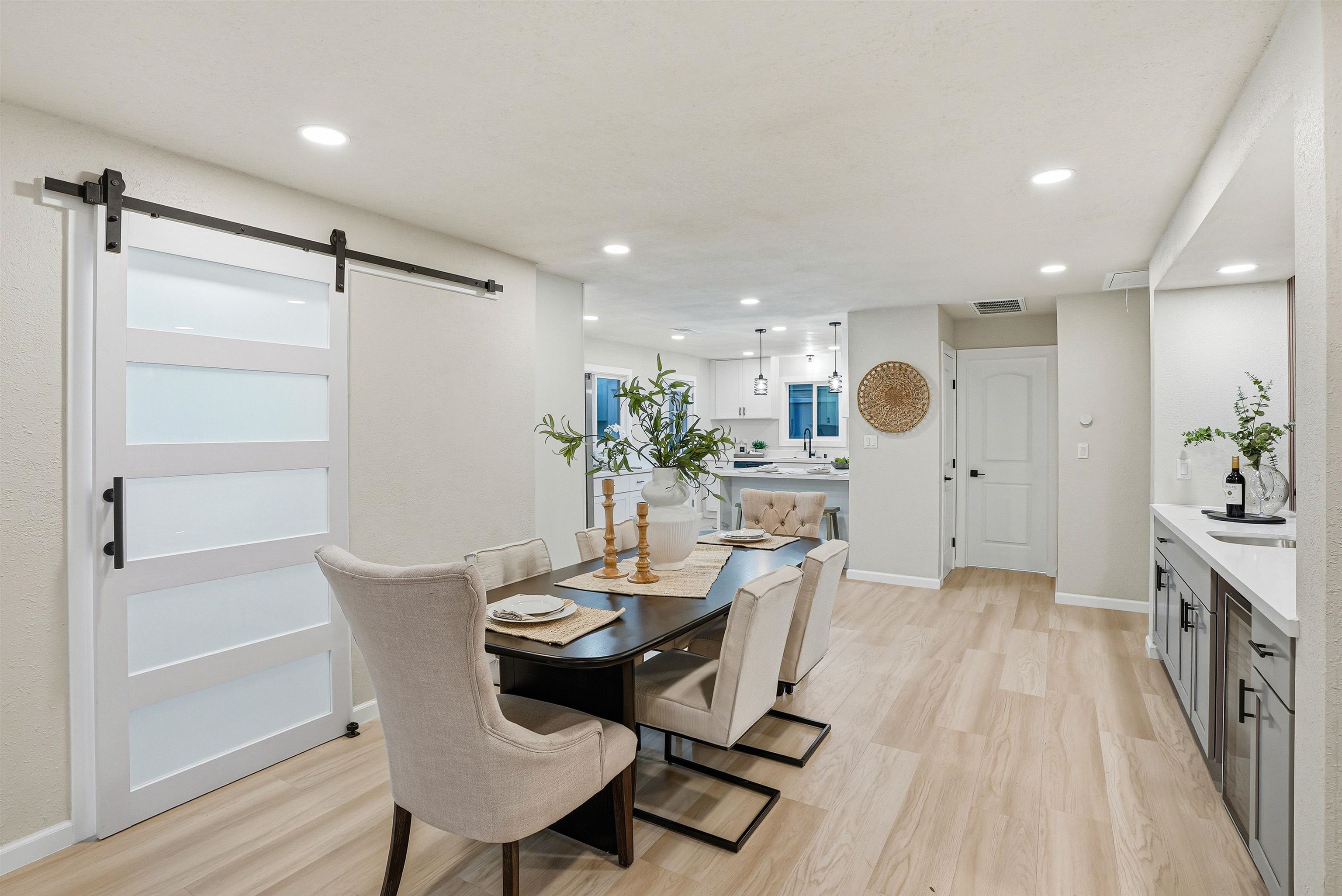 Detail Gallery Image 3 of 32 For 112 Martin Ave, Livermore,  CA 94551 - 3 Beds | 3 Baths