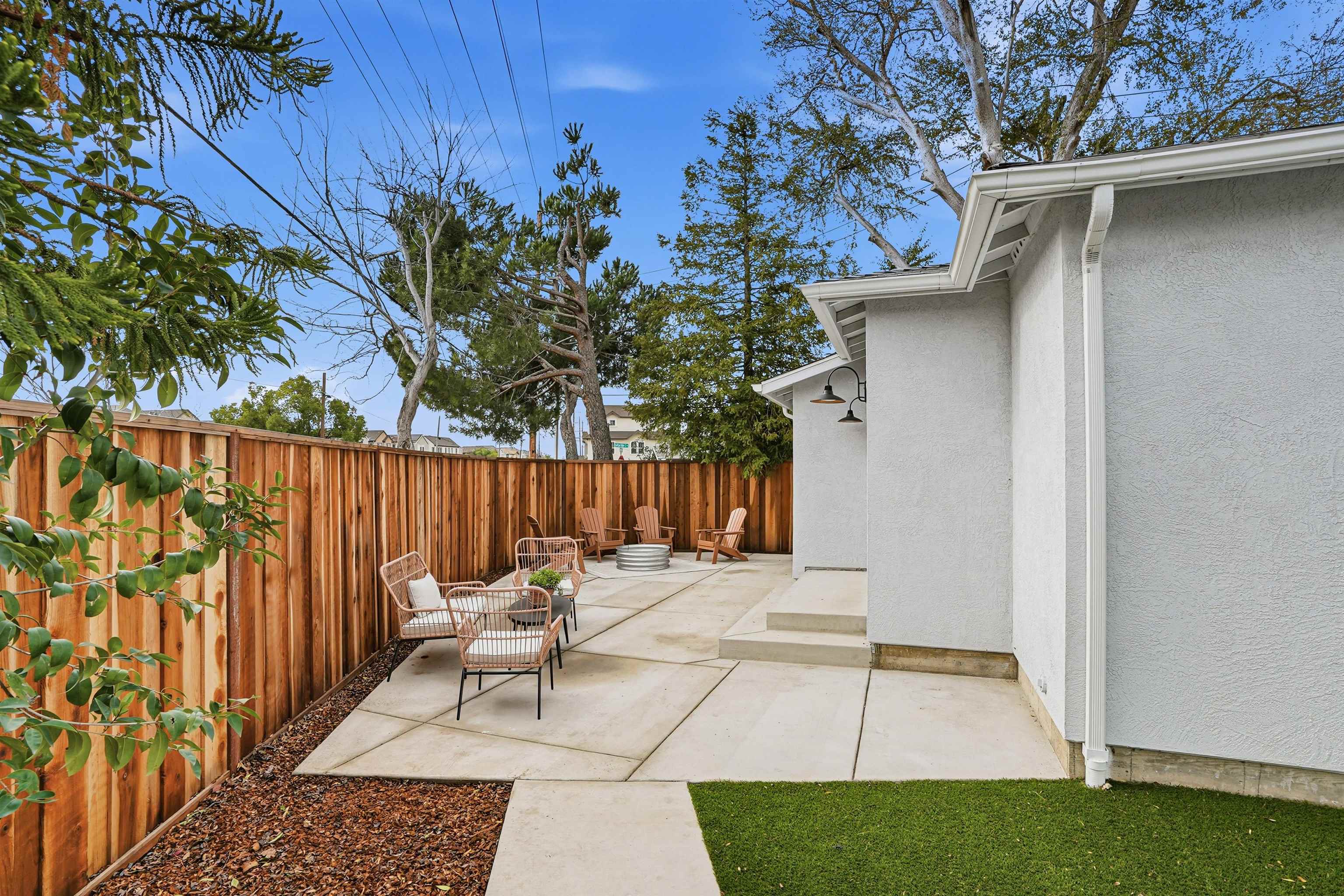 Detail Gallery Image 24 of 32 For 112 Martin Ave, Livermore,  CA 94551 - 3 Beds | 3 Baths