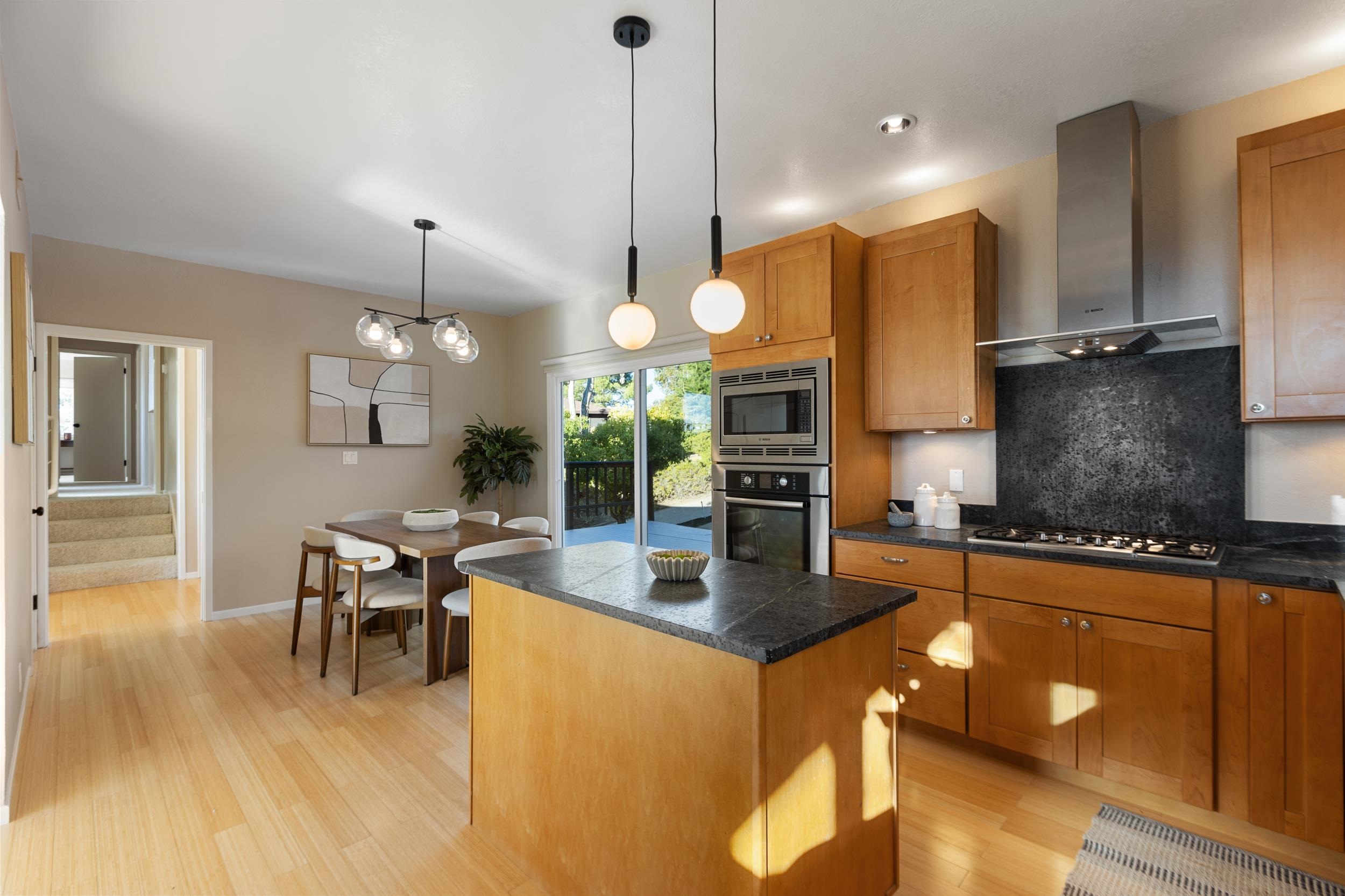 Detail Gallery Image 13 of 59 For 3964 Perie Ln, San Jose,  CA 95132-3226 - 4 Beds | 3 Baths