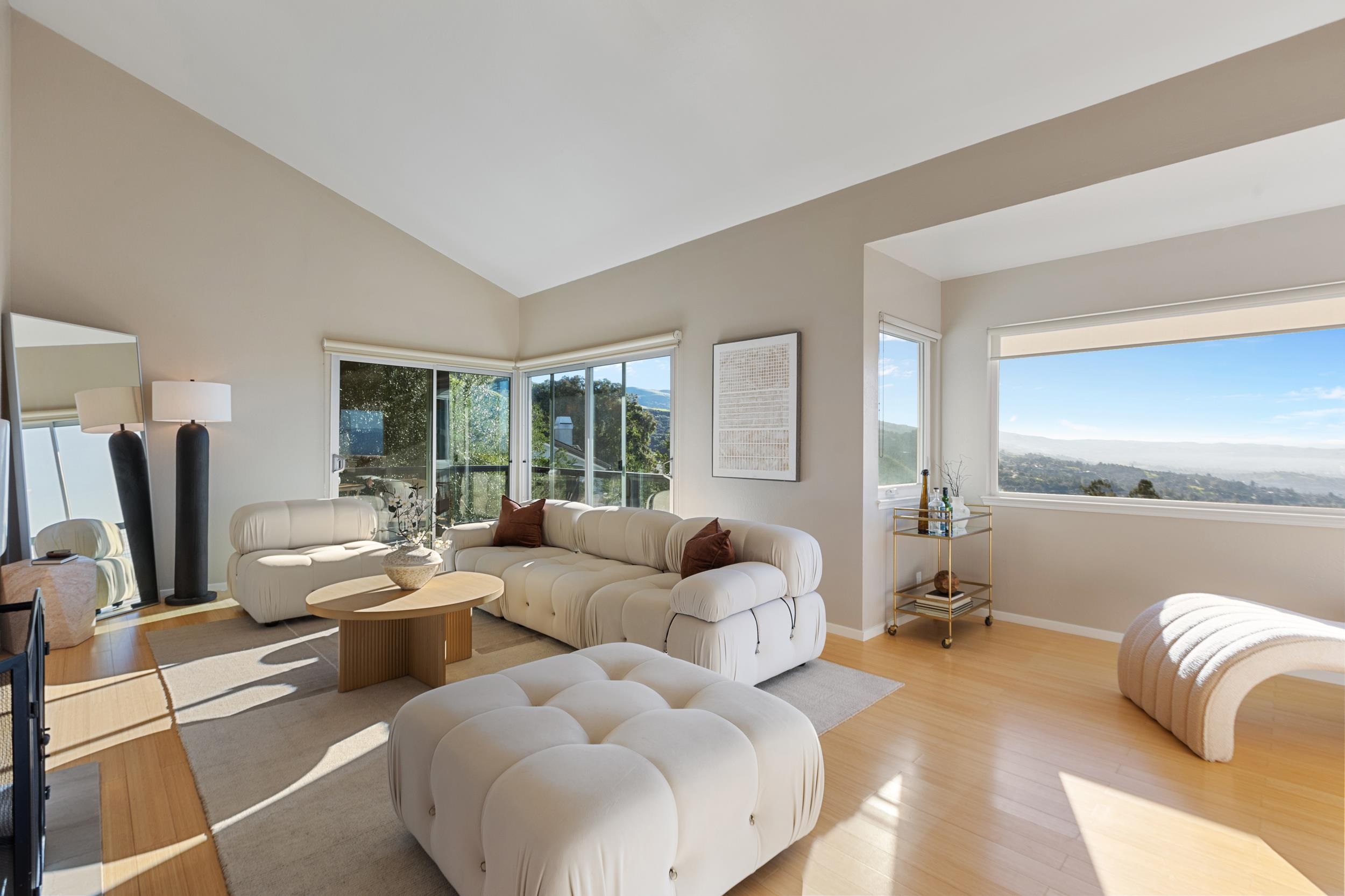 Detail Gallery Image 15 of 59 For 3964 Perie Ln, San Jose,  CA 95132-3226 - 4 Beds | 3 Baths