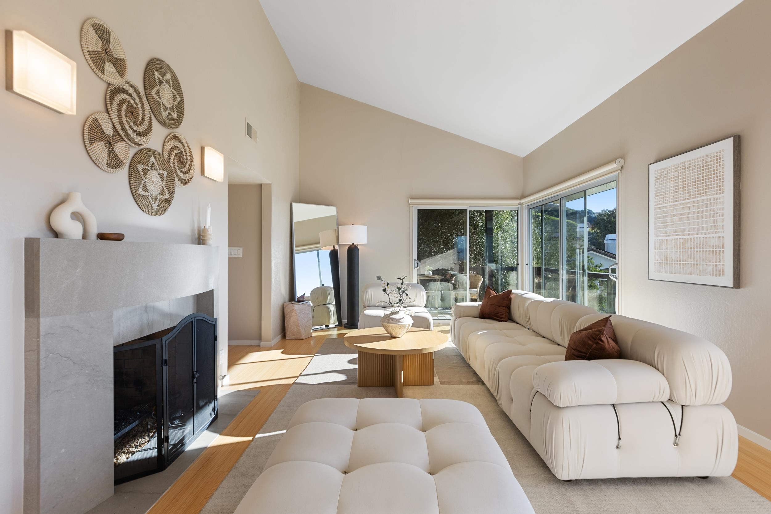 Detail Gallery Image 16 of 59 For 3964 Perie Ln, San Jose,  CA 95132-3226 - 4 Beds | 3 Baths