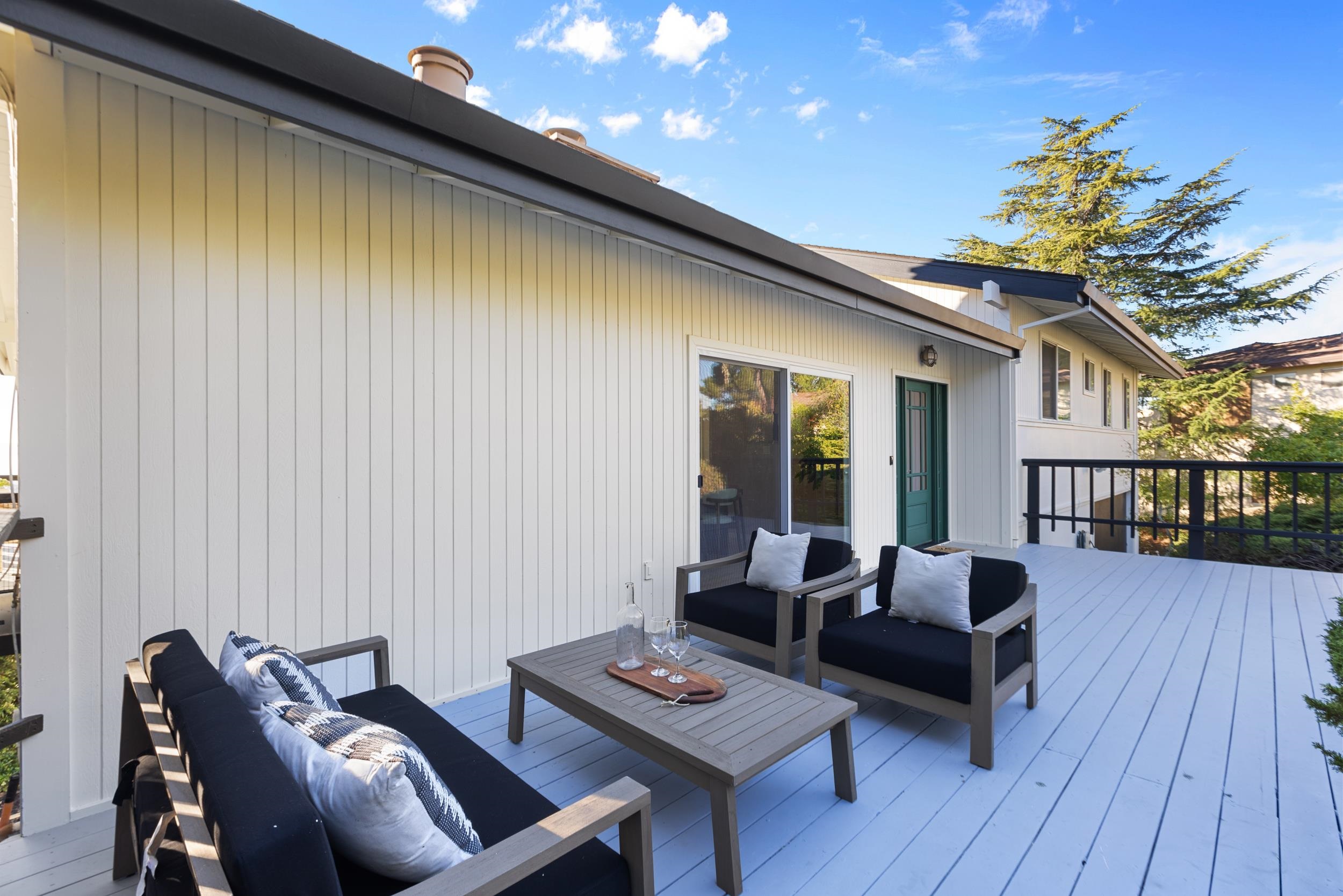 Detail Gallery Image 4 of 59 For 3964 Perie Ln, San Jose,  CA 95132-3226 - 4 Beds | 3 Baths