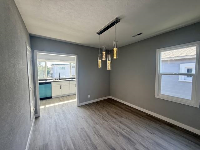 Detail Gallery Image 7 of 18 For 2706 Short St, Oakland,  CA 94619 - 2 Beds | 2 Baths