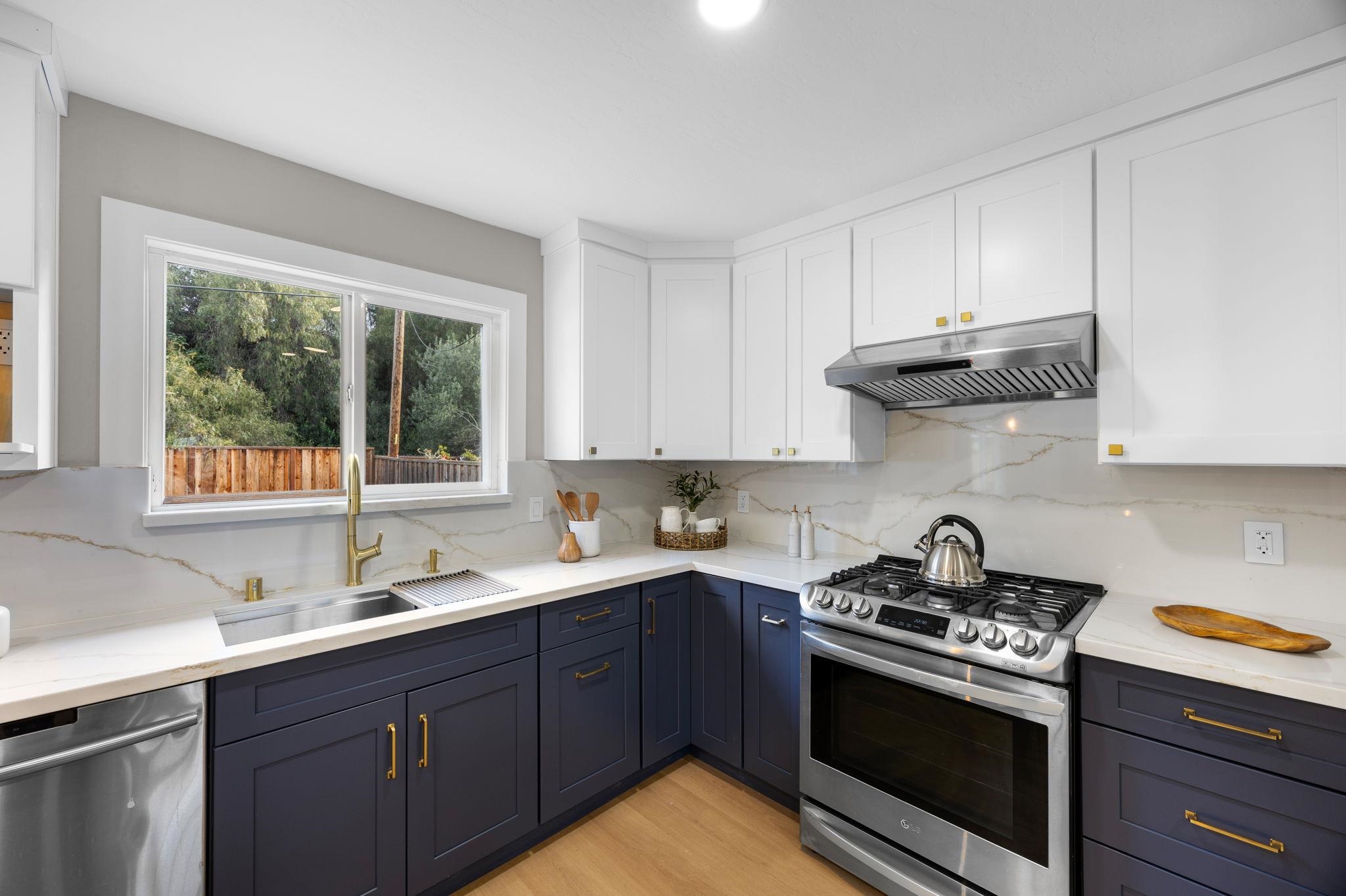 Detail Gallery Image 11 of 45 For 1308 N Hillview Dr, Milpitas,  CA 95035 - 4 Beds | 2/1 Baths