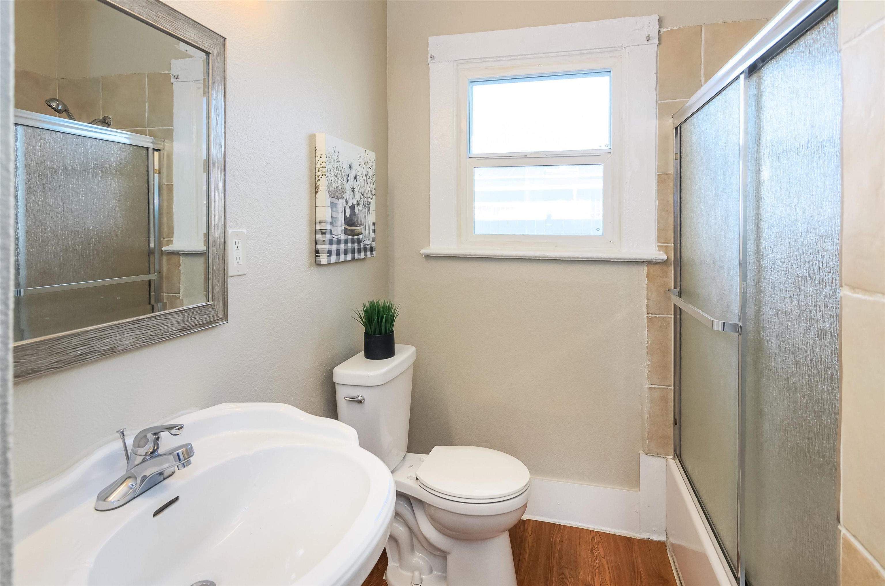 Detail Gallery Image 13 of 23 For 420 5th St, Richmond,  CA 94801 - – Beds | – Baths