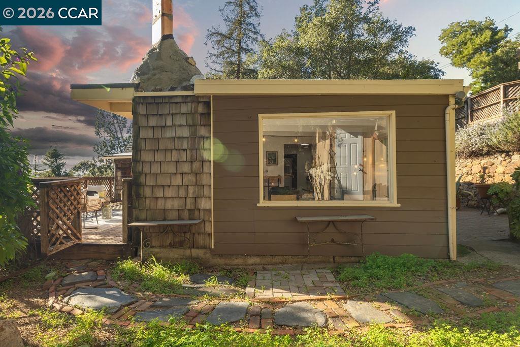 Detail Gallery Image 28 of 39 For 7308 Altura Pl, Oakland,  CA 94605 - 3 Beds | 1 Baths