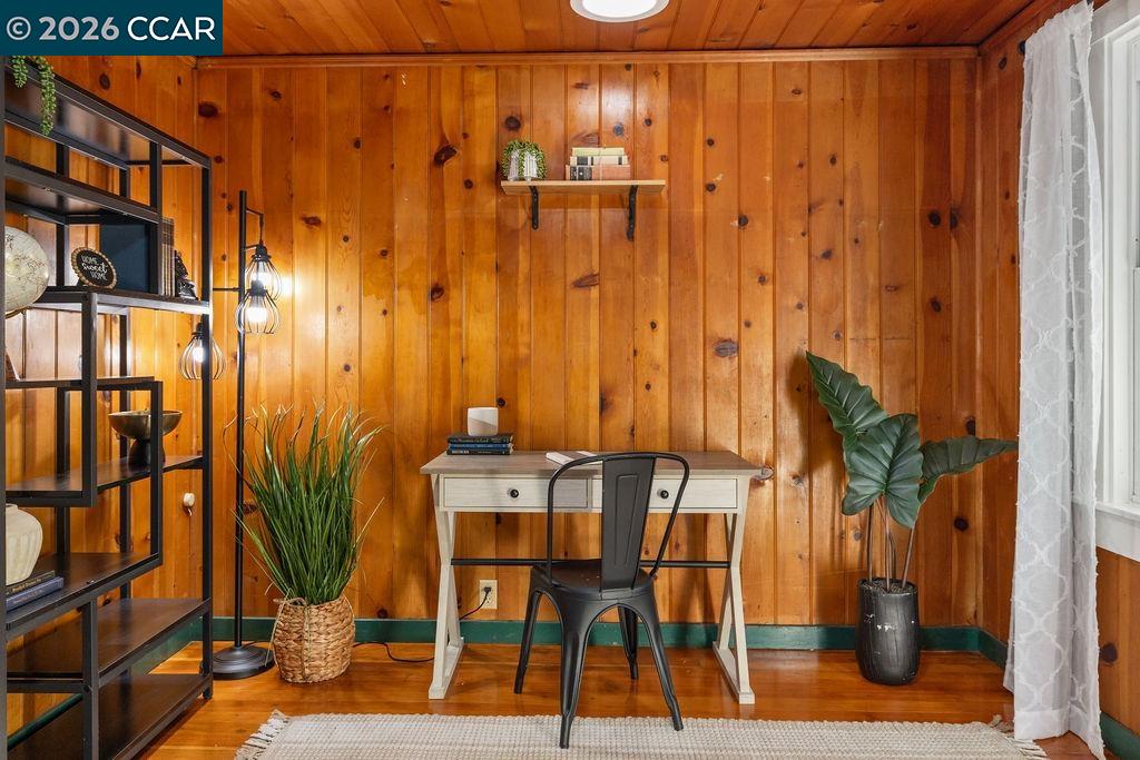 Detail Gallery Image 6 of 39 For 7308 Altura Pl, Oakland,  CA 94605 - 3 Beds | 1 Baths