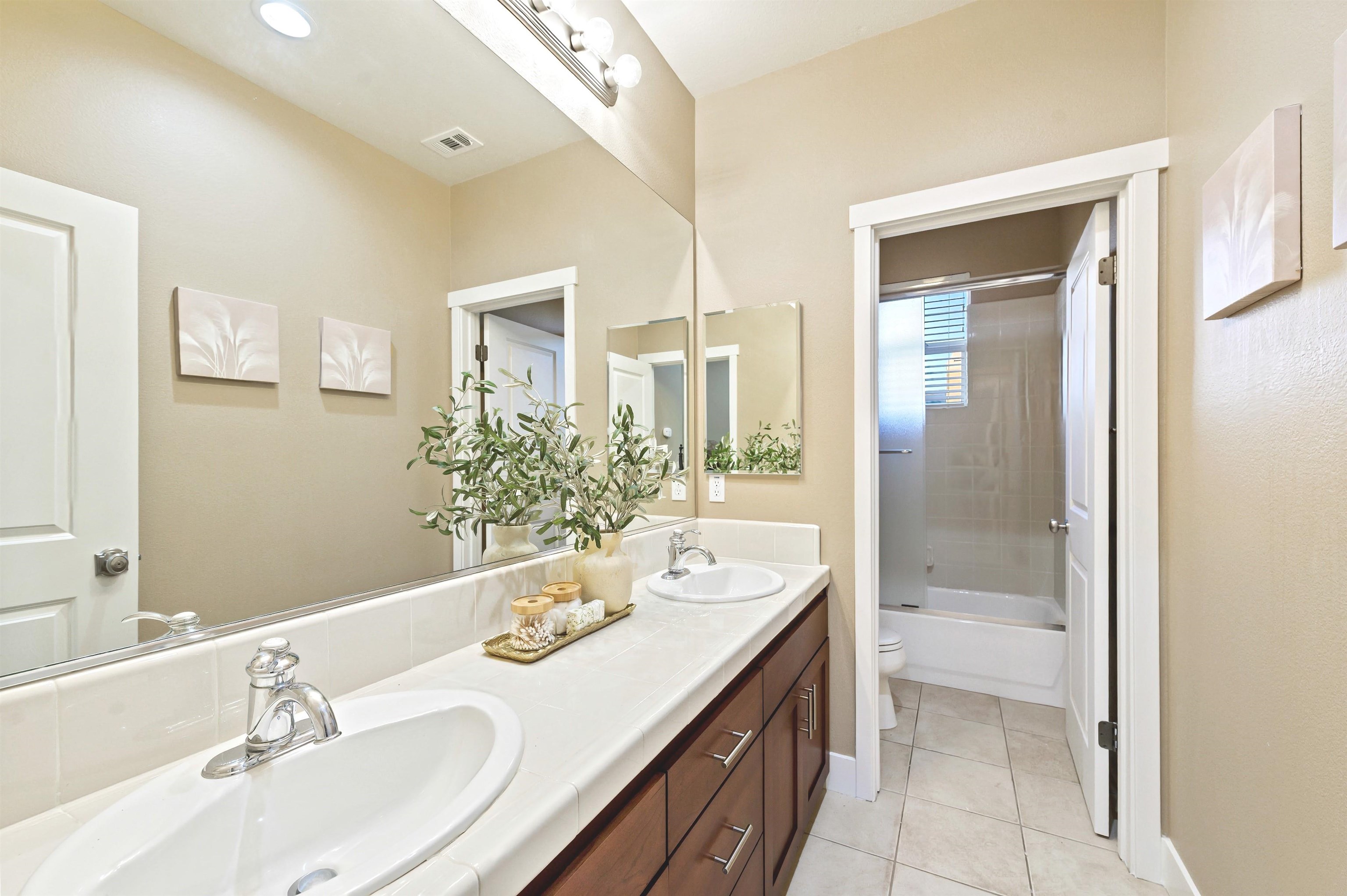 Detail Gallery Image 28 of 46 For 2535 Kellogg Loop, Livermore,  CA 94550 - 5 Beds | 4 Baths