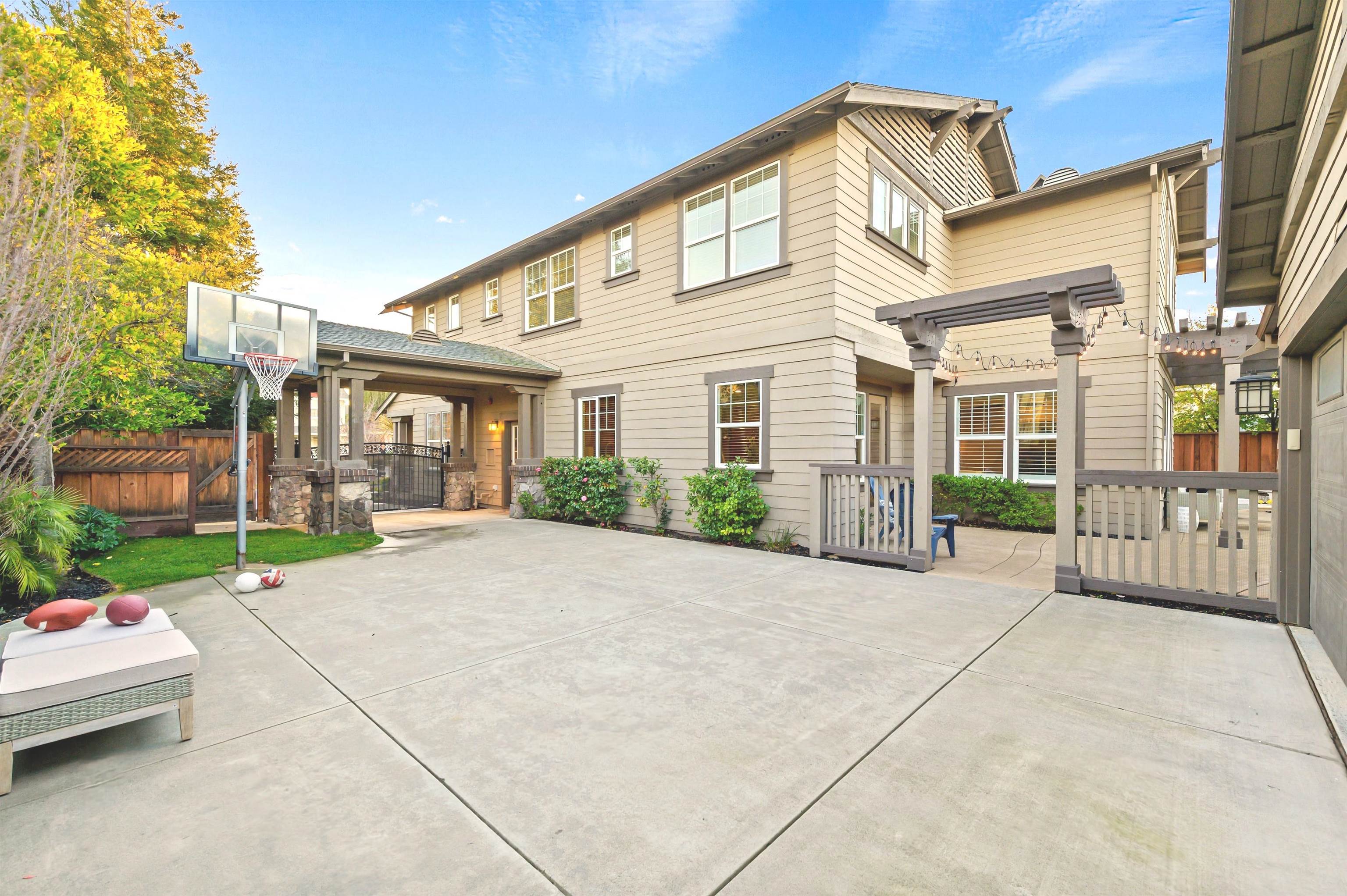 Detail Gallery Image 37 of 46 For 2535 Kellogg Loop, Livermore,  CA 94550 - 5 Beds | 4 Baths