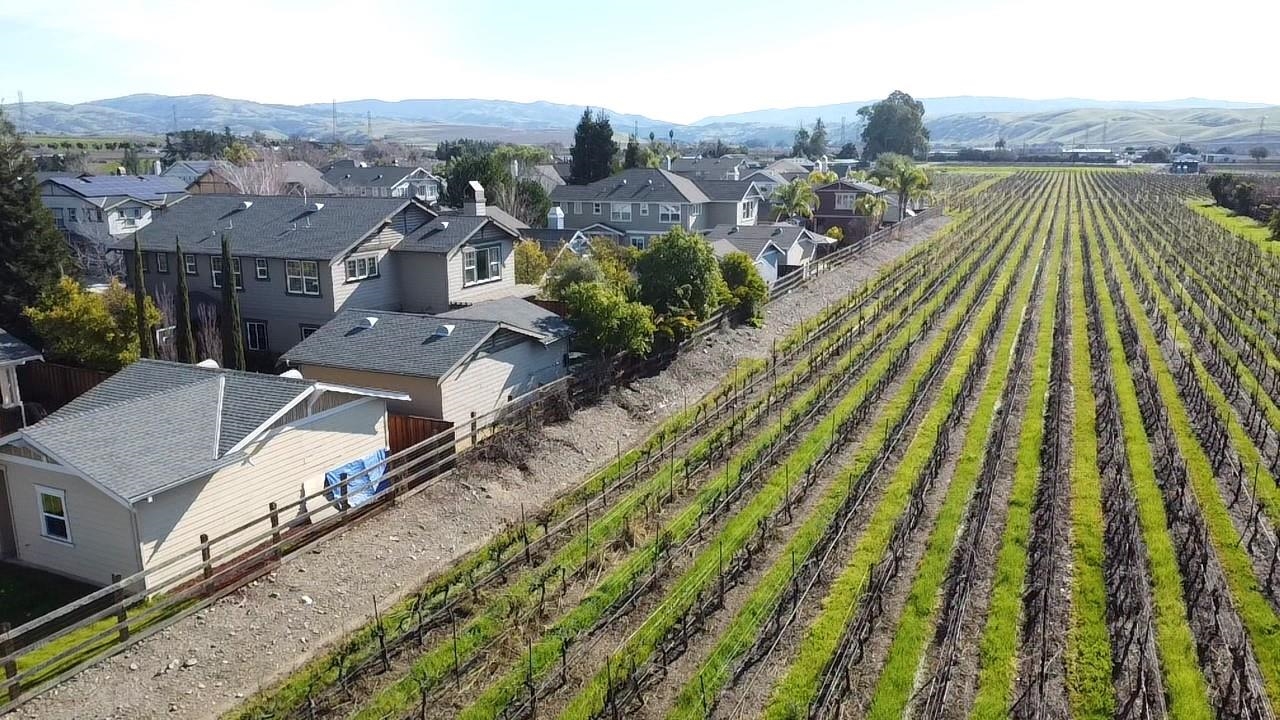 Detail Gallery Image 39 of 46 For 2535 Kellogg Loop, Livermore,  CA 94550 - 5 Beds | 4 Baths