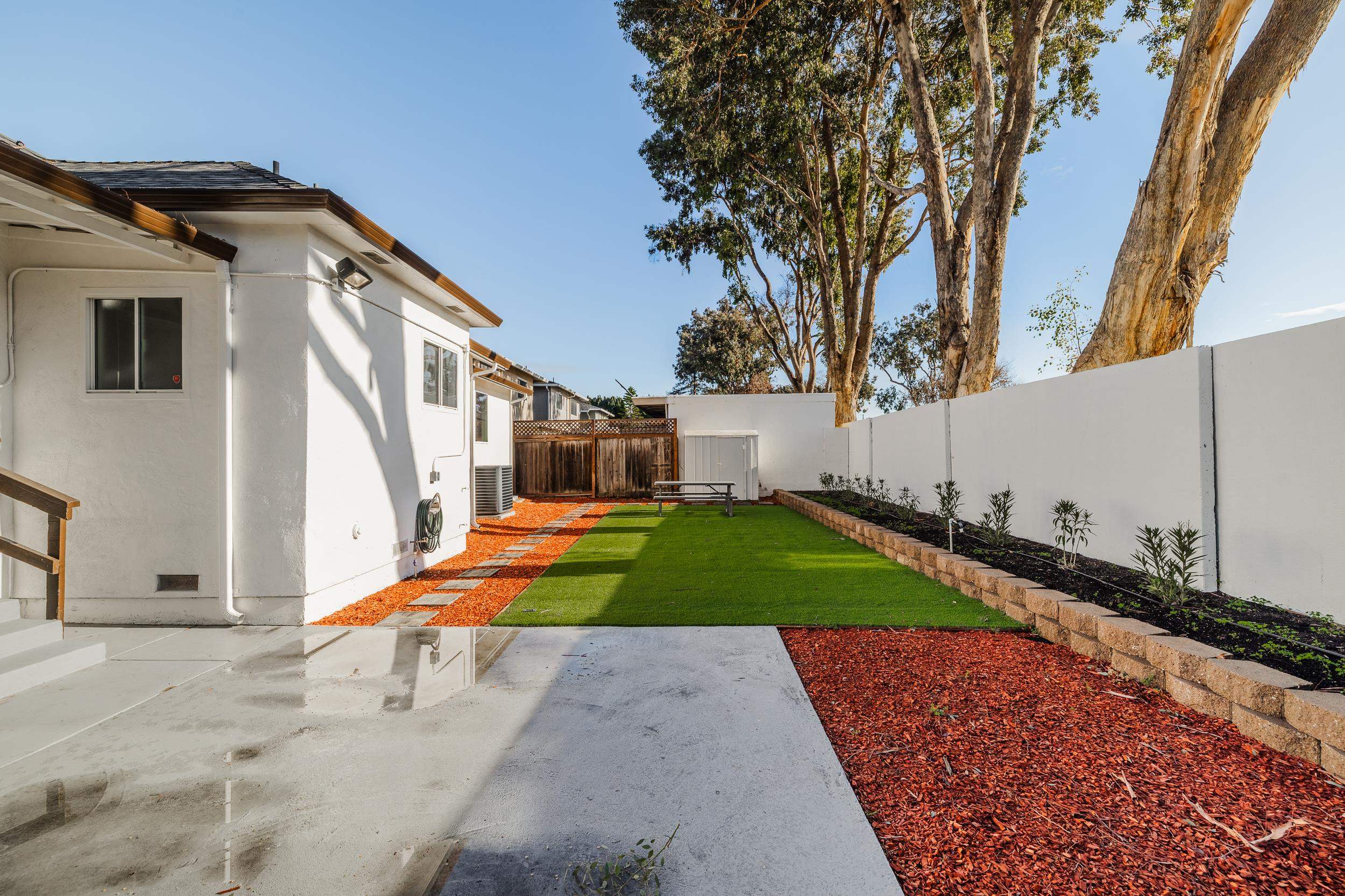 Detail Gallery Image 30 of 39 For 1900 Chestnut Street, Santa Clara,  CA 95054-1736 - 4 Beds | 3 Baths