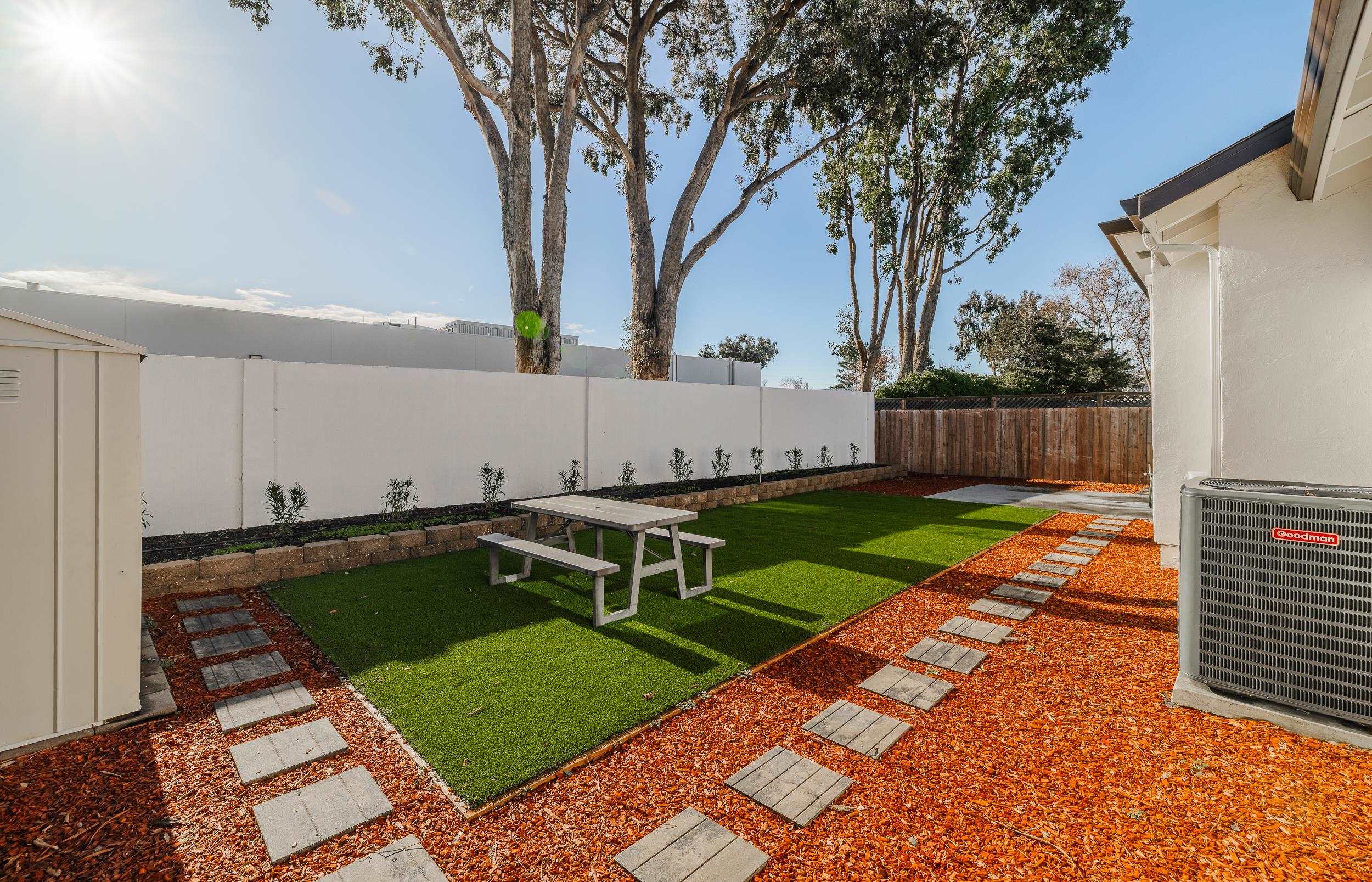 Detail Gallery Image 31 of 39 For 1900 Chestnut Street, Santa Clara,  CA 95054-1736 - 4 Beds | 3 Baths