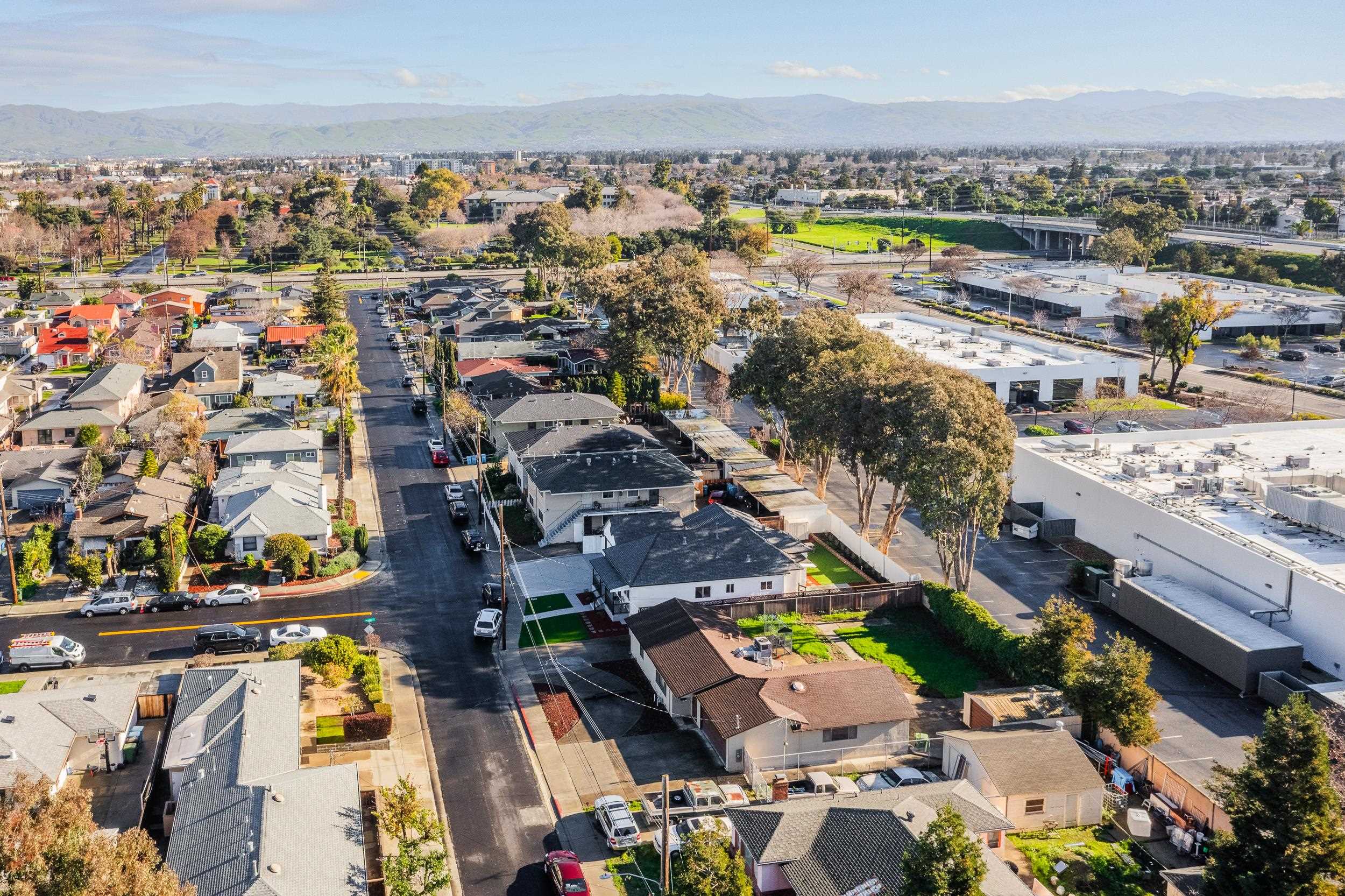 Detail Gallery Image 38 of 39 For 1900 Chestnut Street, Santa Clara,  CA 95054-1736 - 4 Beds | 3 Baths