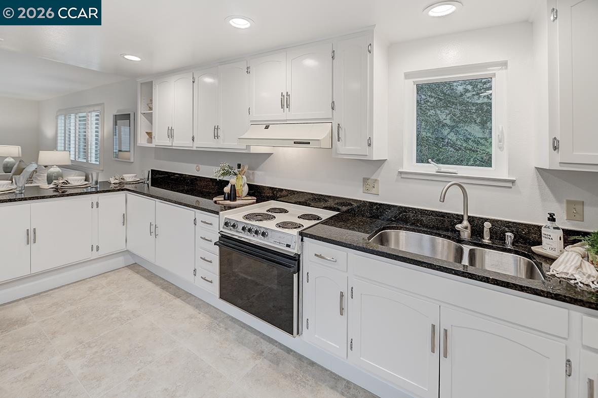 Photo #13: 41121652 Listing: Photo #13