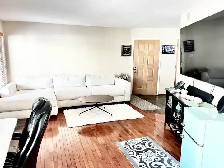 Detail Gallery Image 2 of 21 For 3164 Swallows Nest Dr, Sacramento,  CA 95833 - 2 Beds | 3/1 Baths