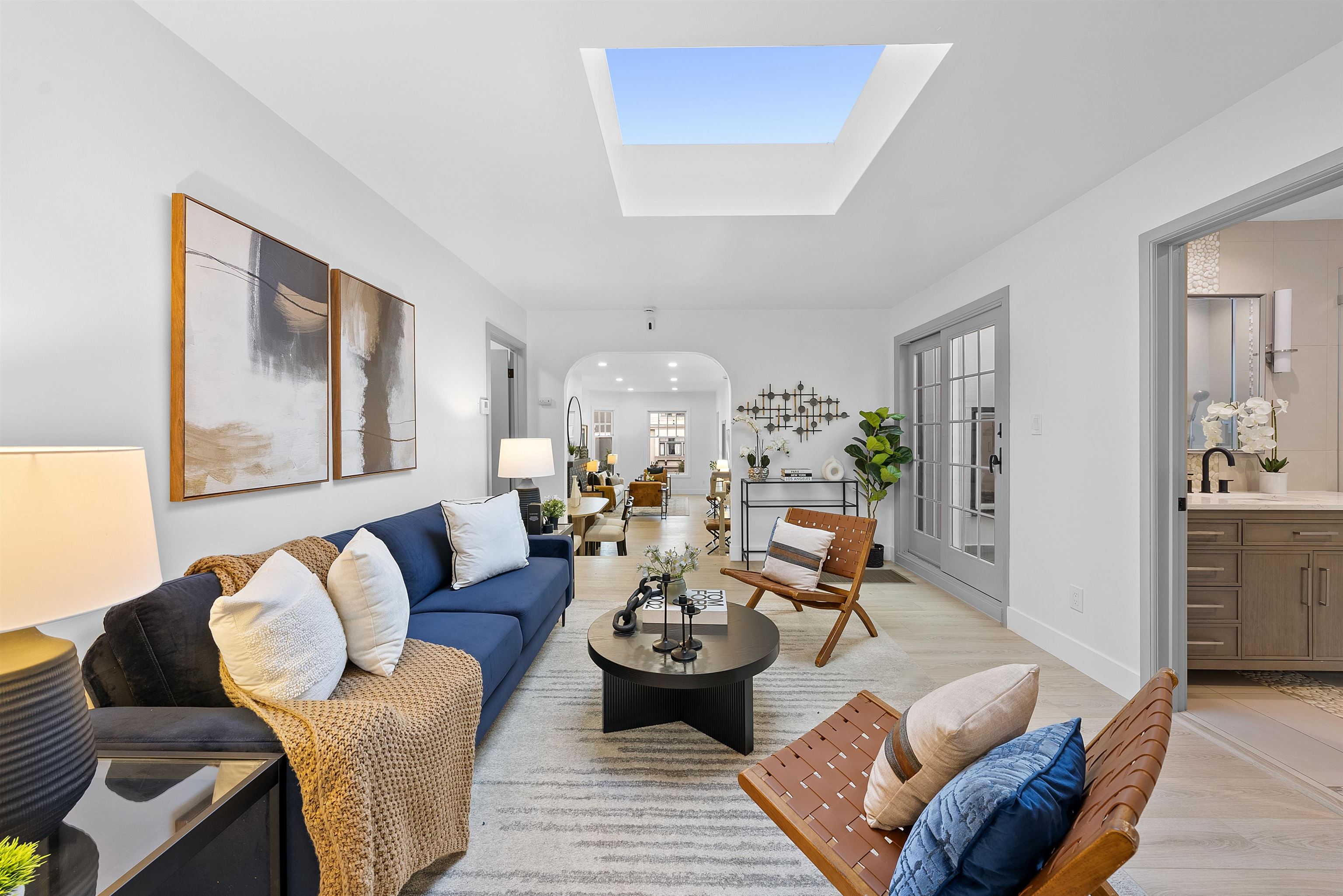 Detail Gallery Image 3 of 55 For 1875 9th Ave, San Francisco,  CA 94122 - 7 Beds | 3 Baths