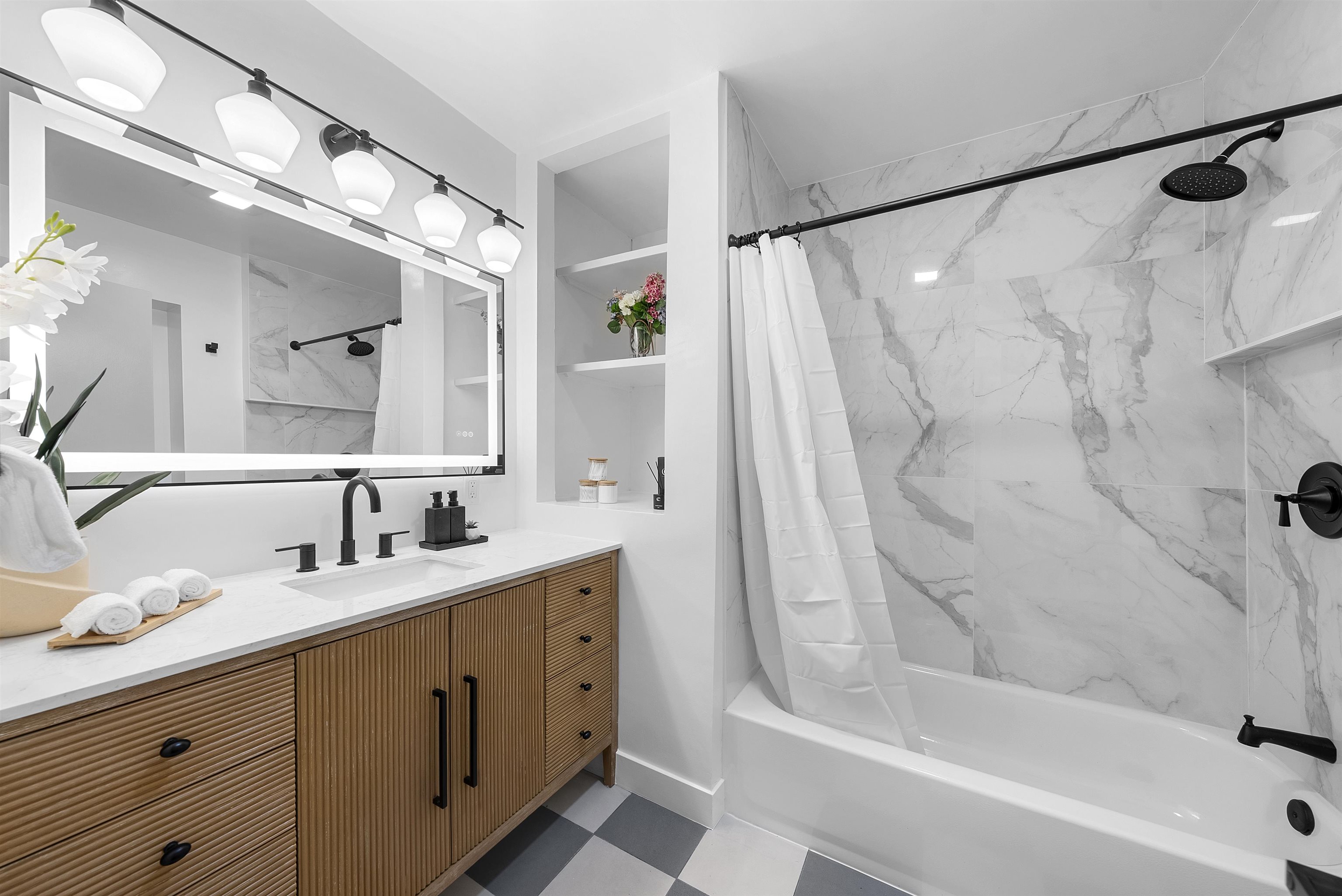 Detail Gallery Image 30 of 55 For 1875 9th Ave, San Francisco,  CA 94122 - 7 Beds | 3 Baths