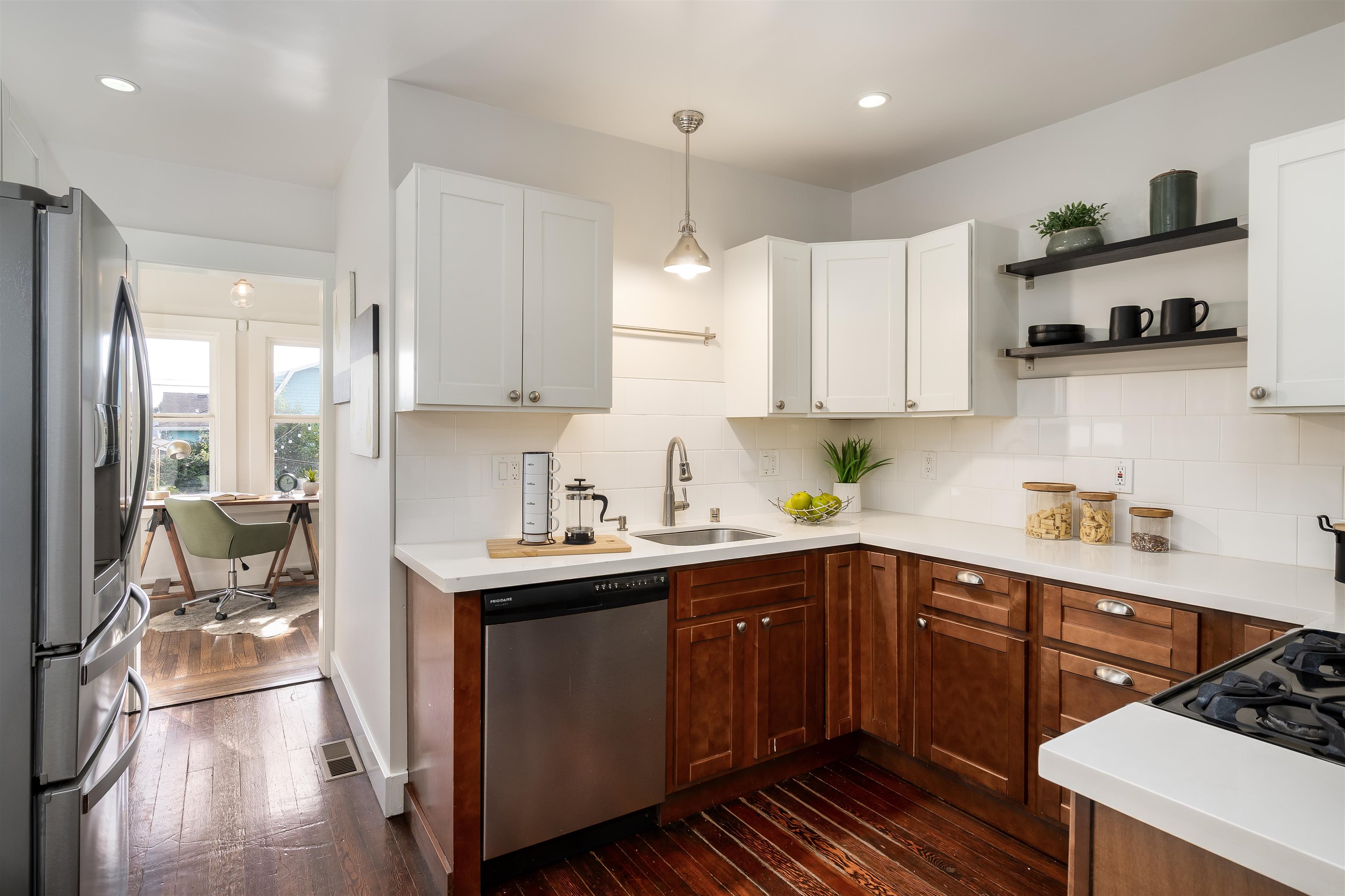 Detail Gallery Image 11 of 31 For 5431 Ygnacio Ave, Oakland,  CA 94601 - 3 Beds | 2 Baths