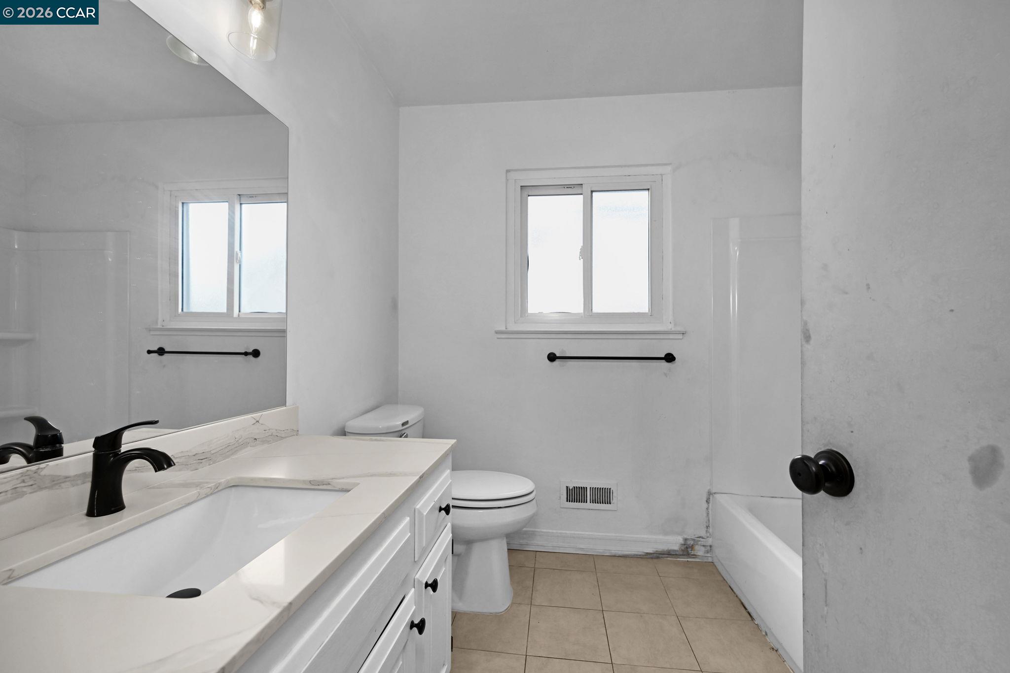 Detail Gallery Image 20 of 32 For 1593 Norine Dr, Pittsburg,  CA 94565 - 4 Beds | 2 Baths