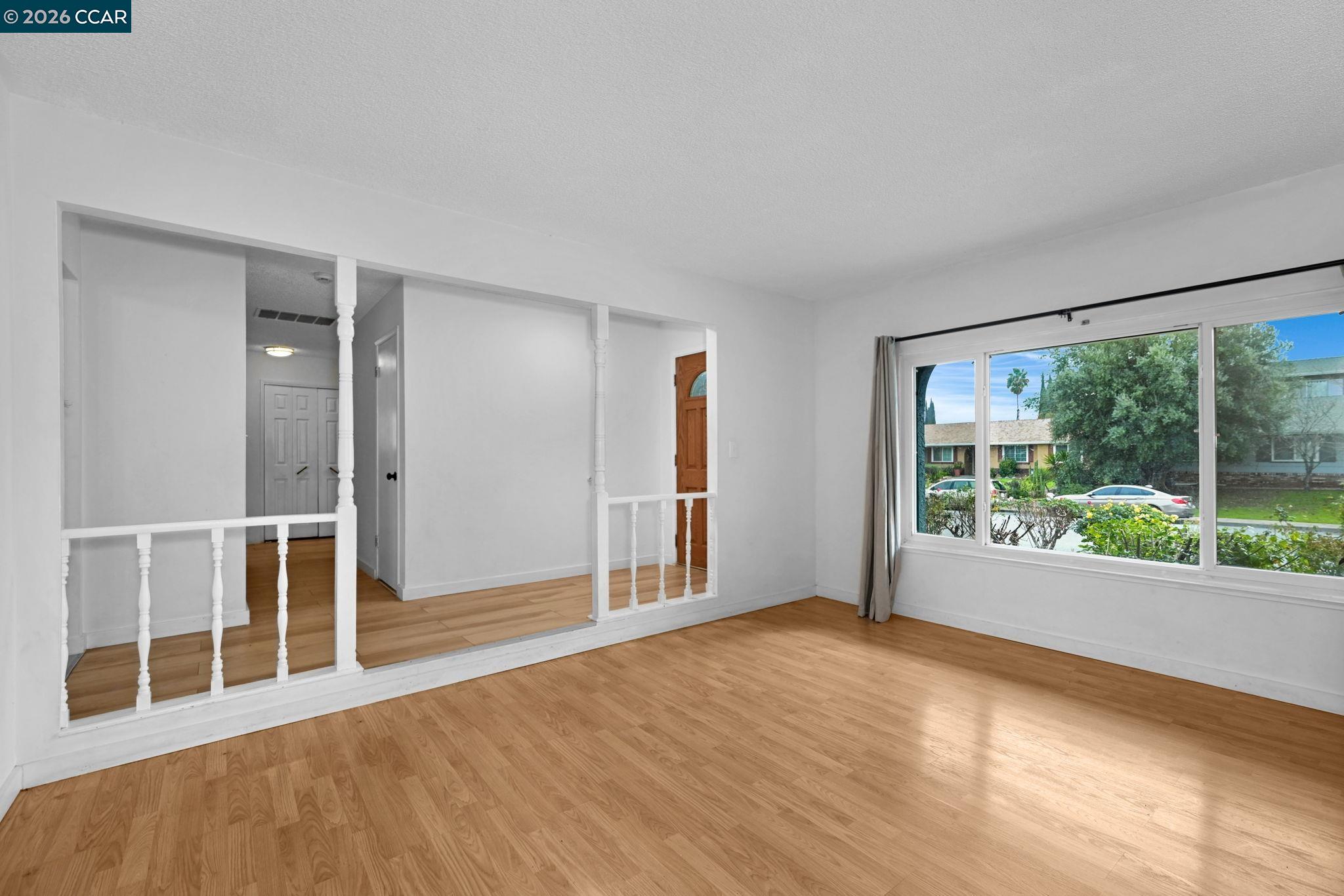 Detail Gallery Image 3 of 32 For 1593 Norine Dr, Pittsburg,  CA 94565 - 4 Beds | 2 Baths