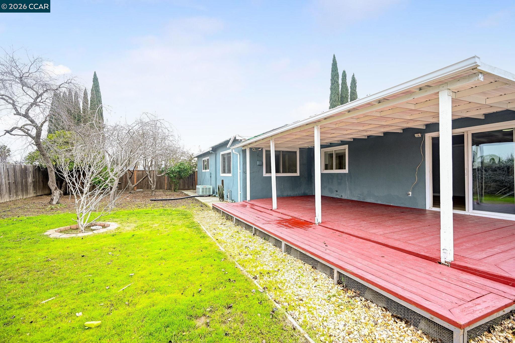 Detail Gallery Image 23 of 32 For 1593 Norine Dr, Pittsburg,  CA 94565 - 4 Beds | 2 Baths