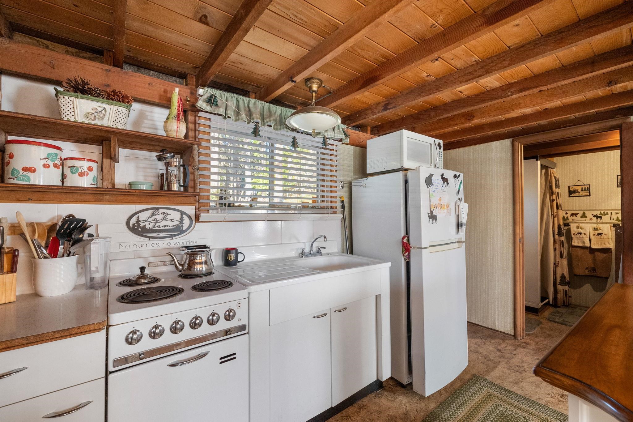 Detail Gallery Image 13 of 28 For 18824 Manzanita Dr, Twain Harte,  CA 95383 - 1 Beds | 1 Baths